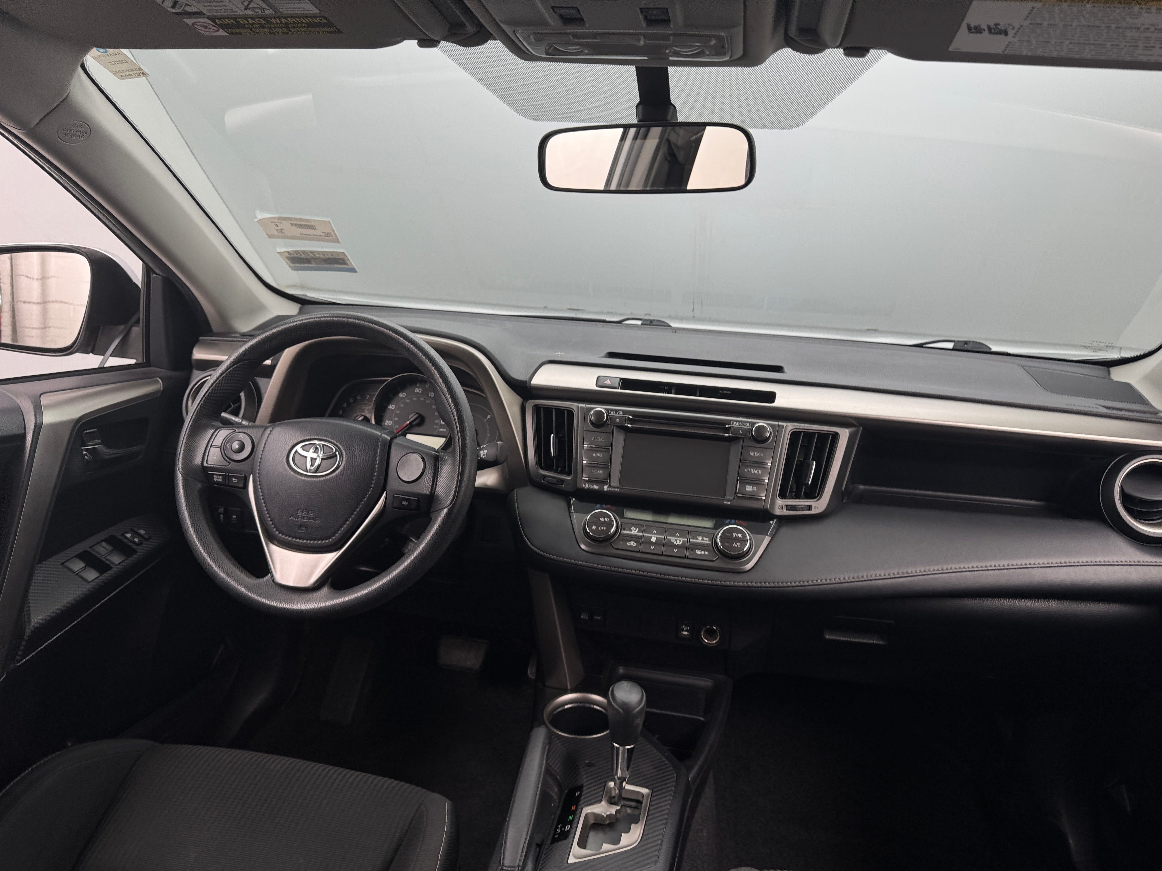 2015 Toyota RAV4 XLE 3