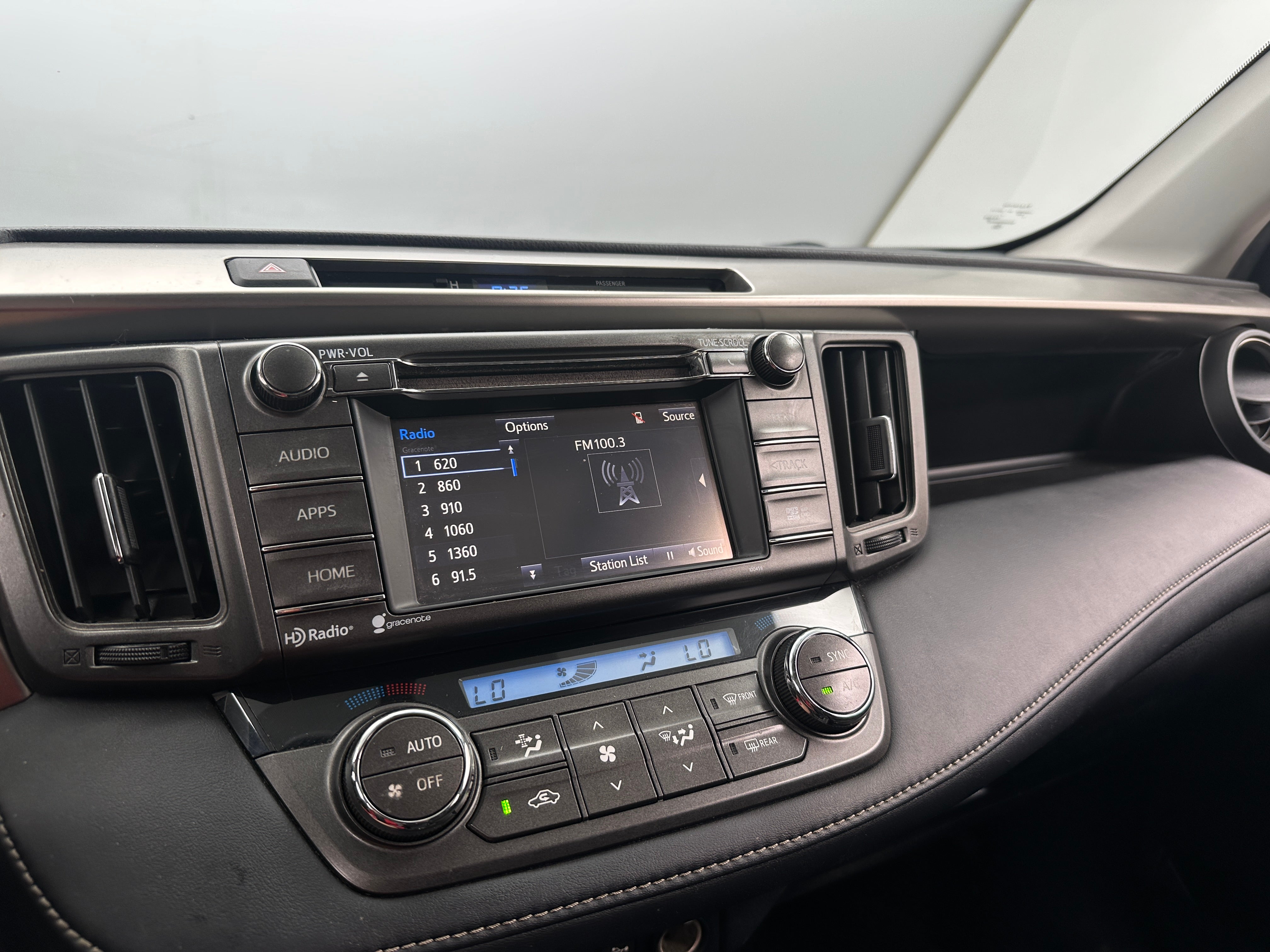 2015 Toyota RAV4 XLE 4