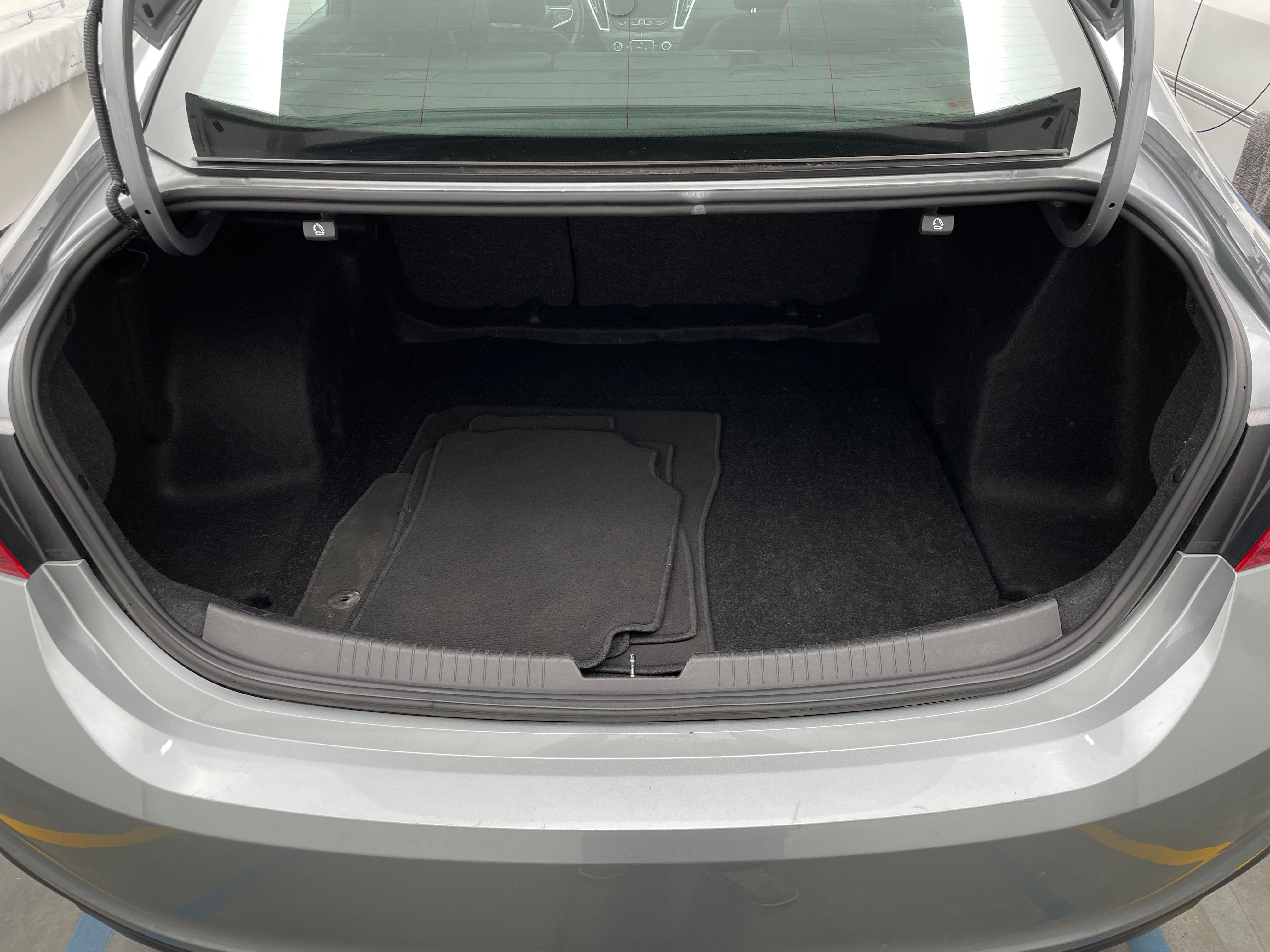 2023 Chevrolet Malibu LS 7