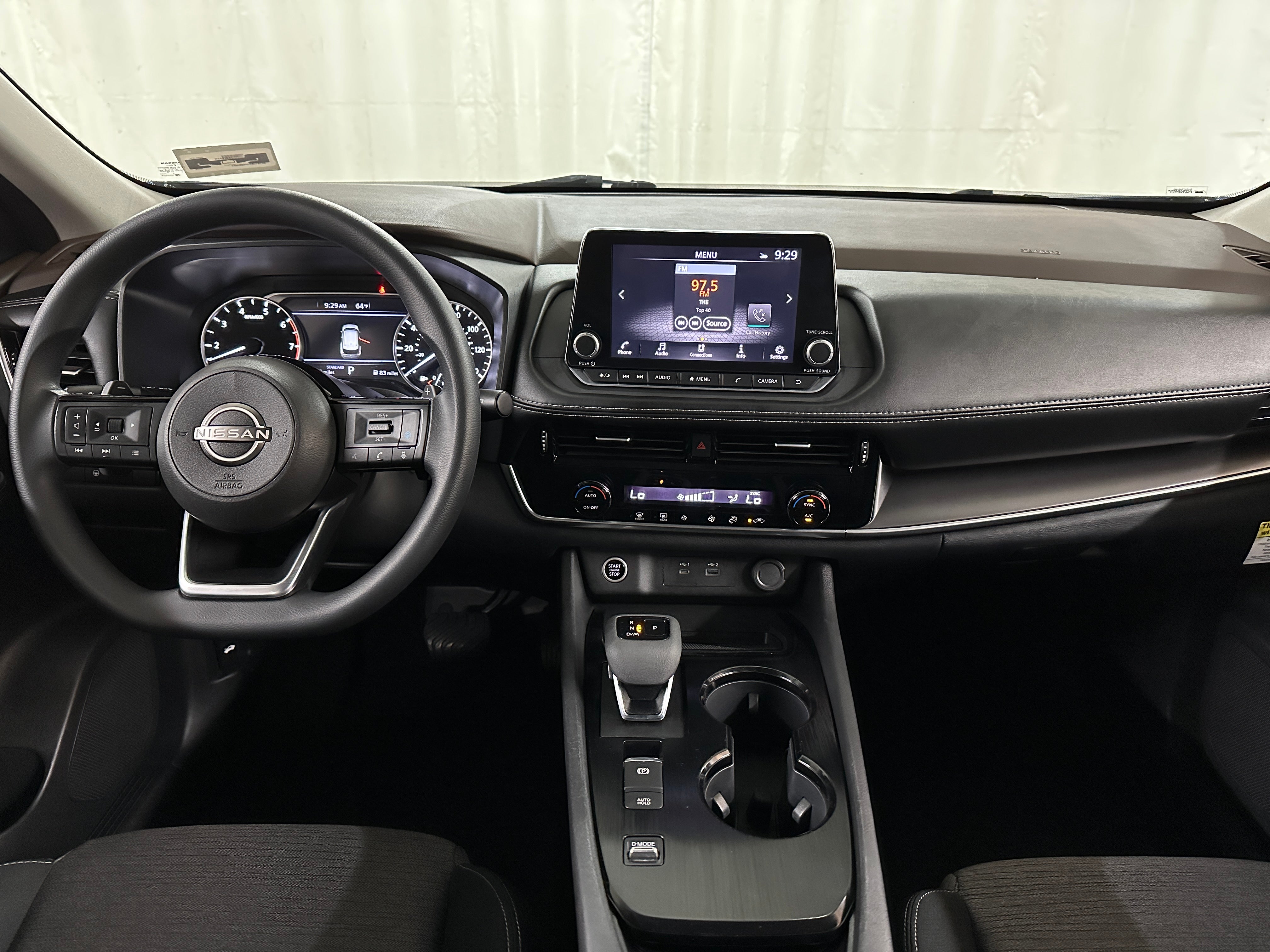 2023 Nissan Rogue SV 3