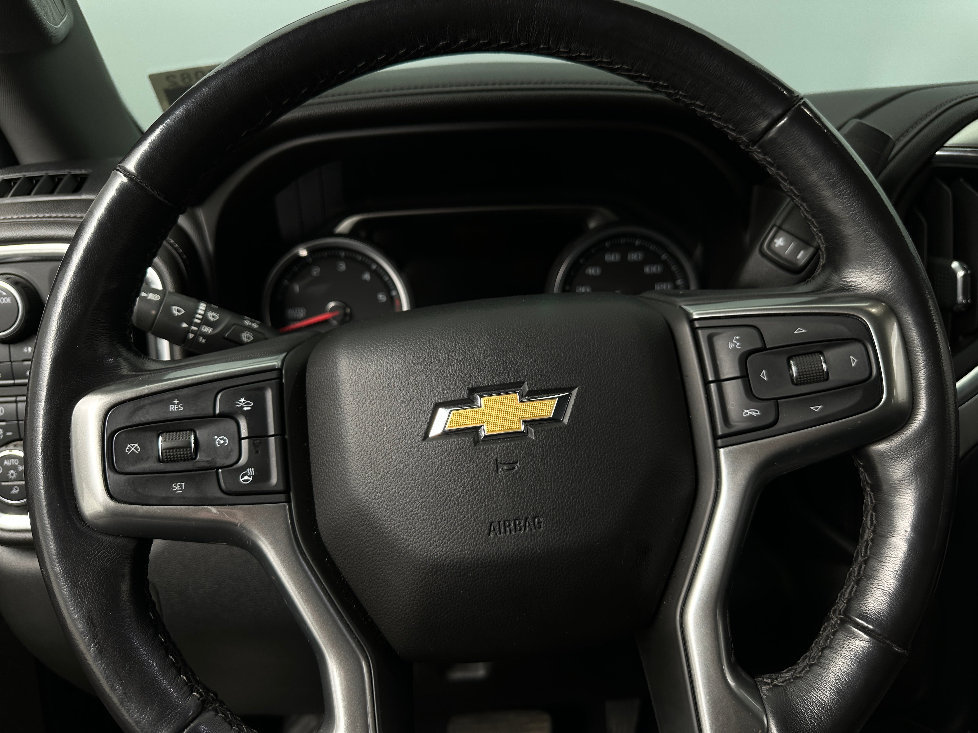 2020 Chevrolet Silverado 1500 LTZ 4