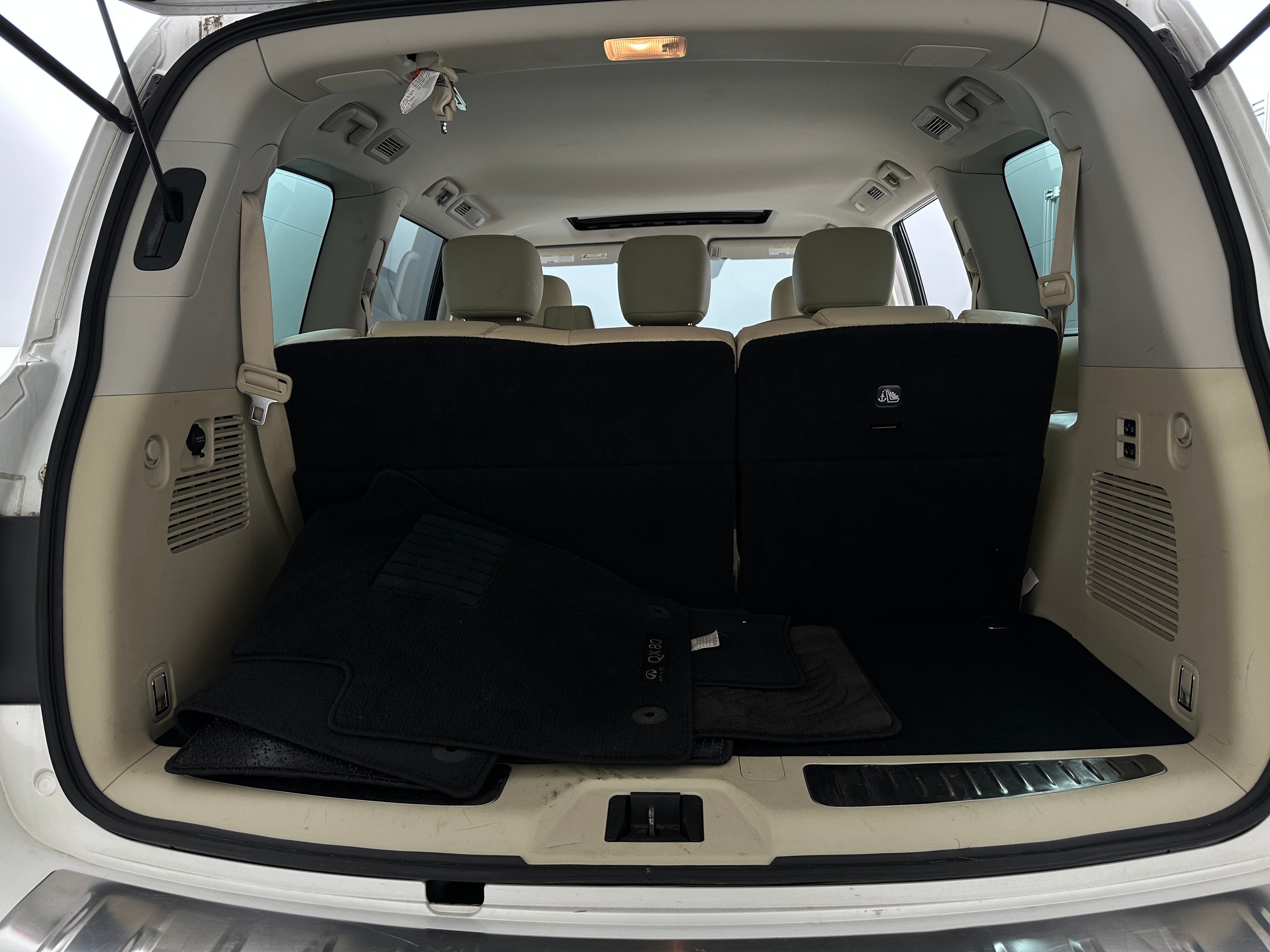 2023 INFINITI QX80 Luxe 6