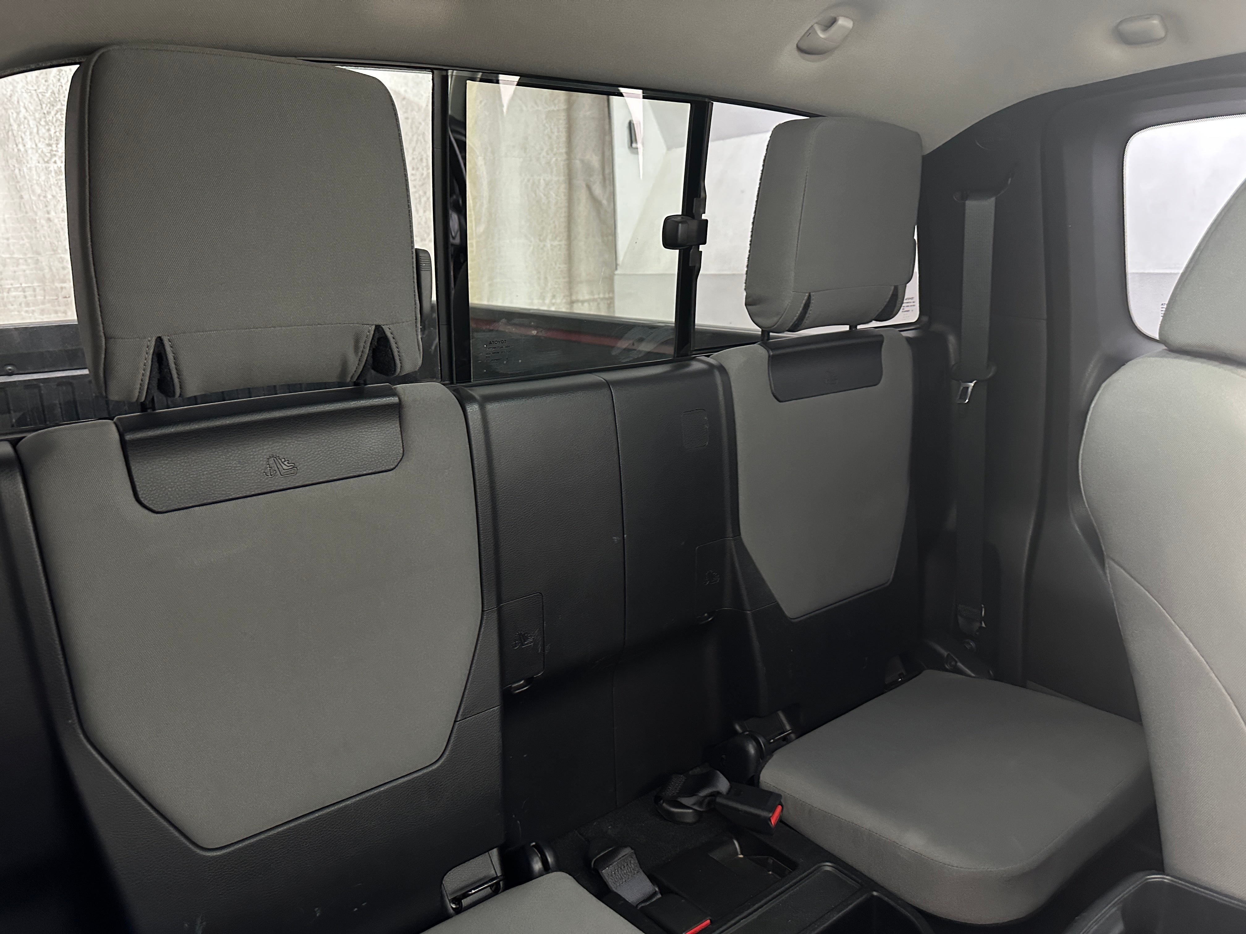 2017 Toyota Tacoma SR 6
