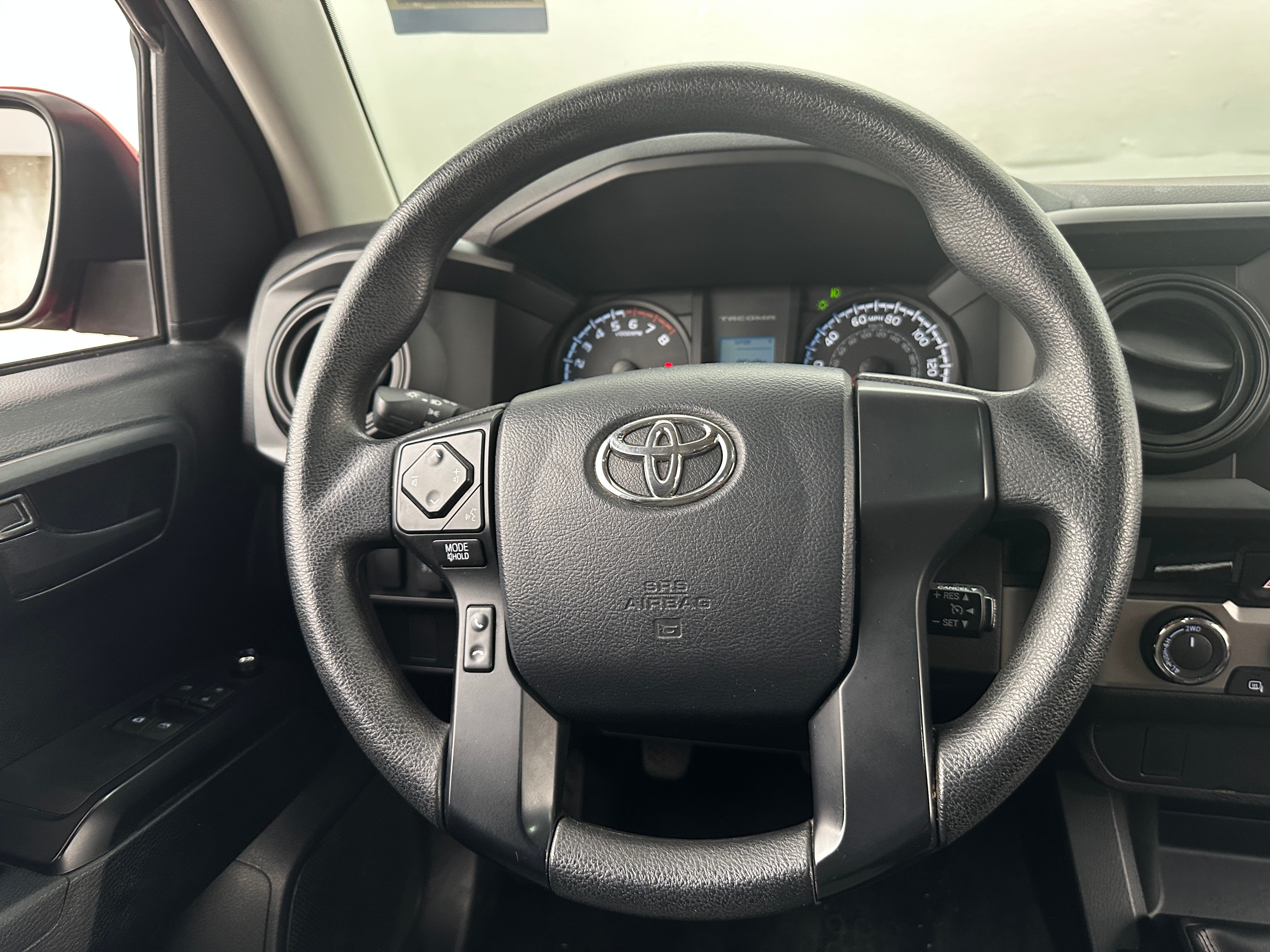 2017 Toyota Tacoma SR 5