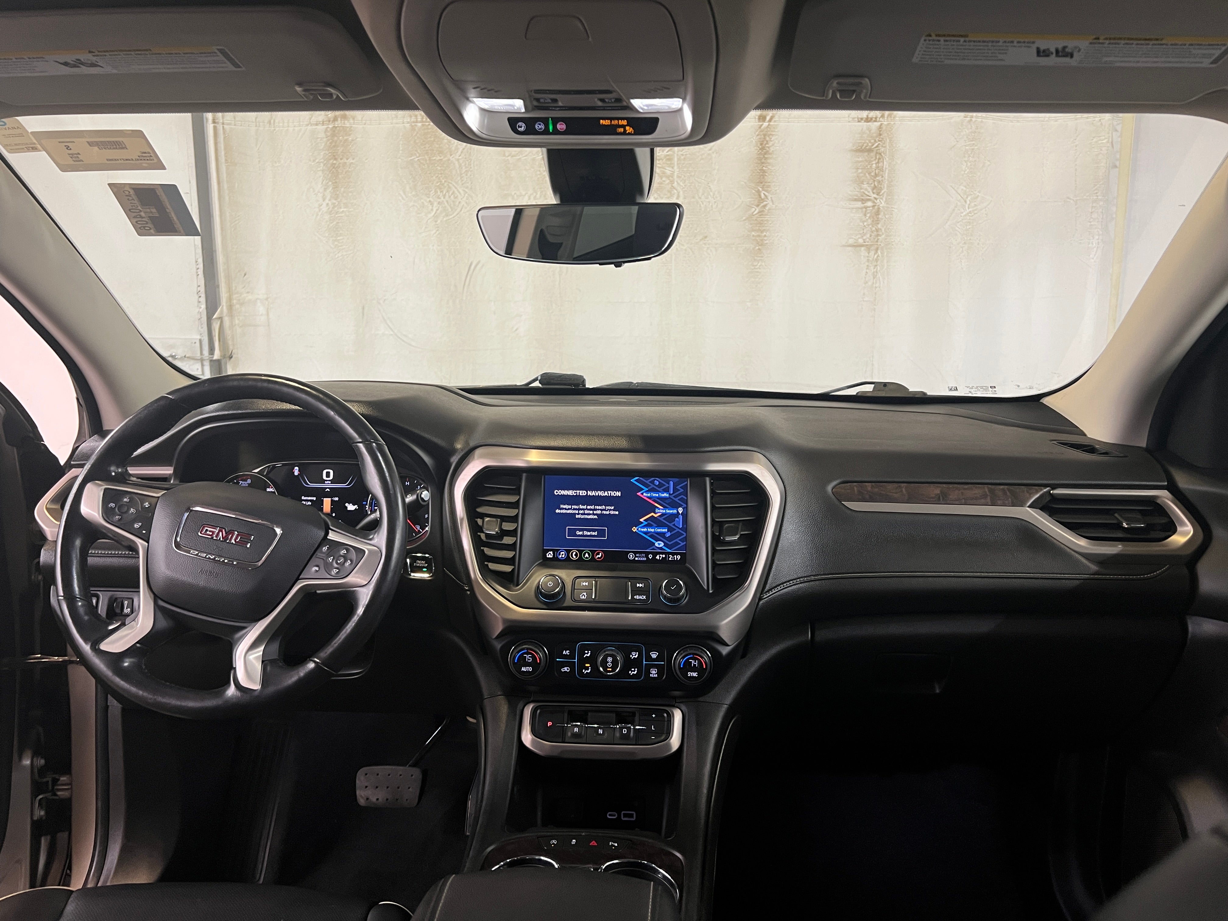 2022 GMC Acadia Denali 2
