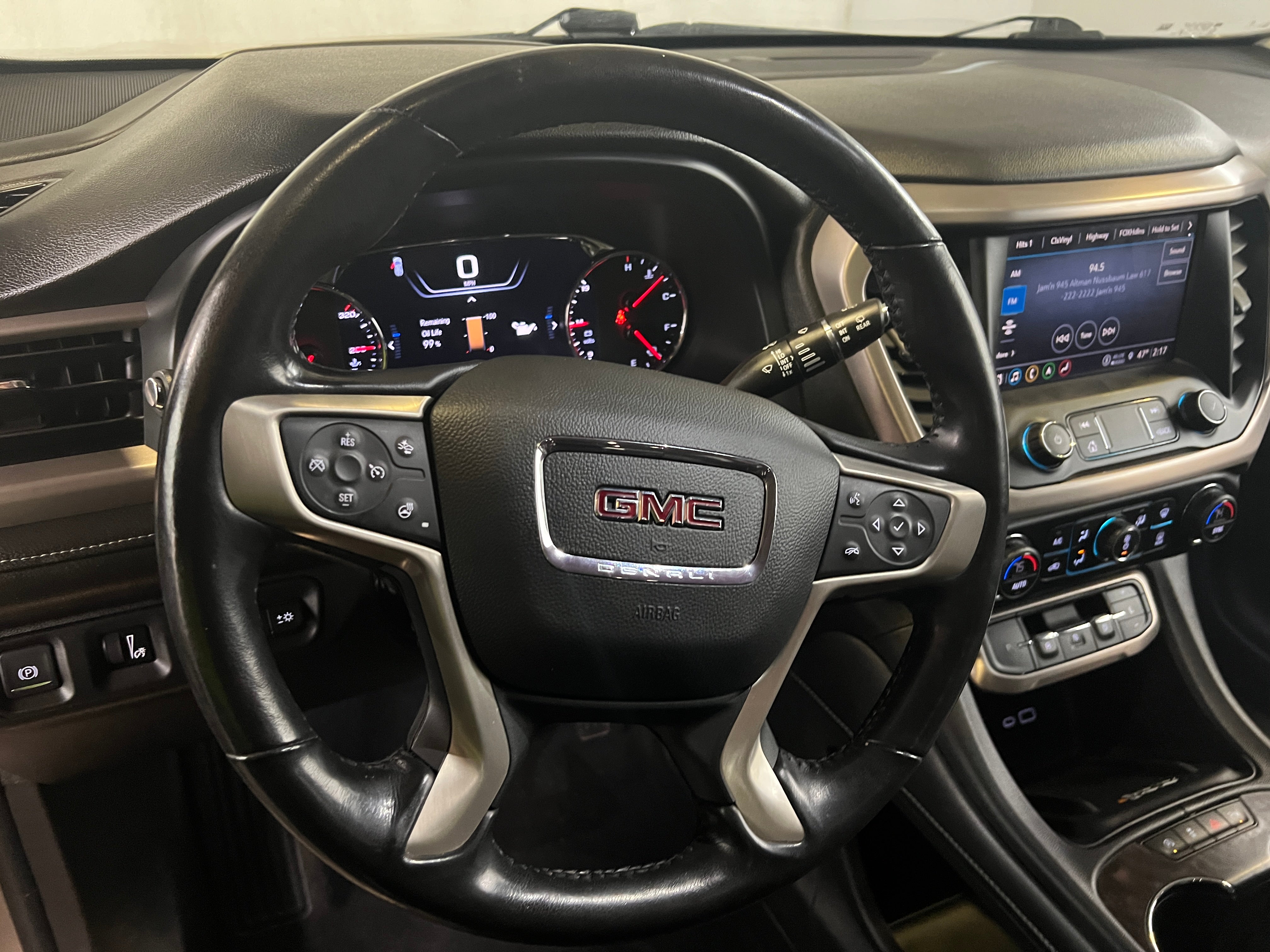 2022 GMC Acadia Denali 4