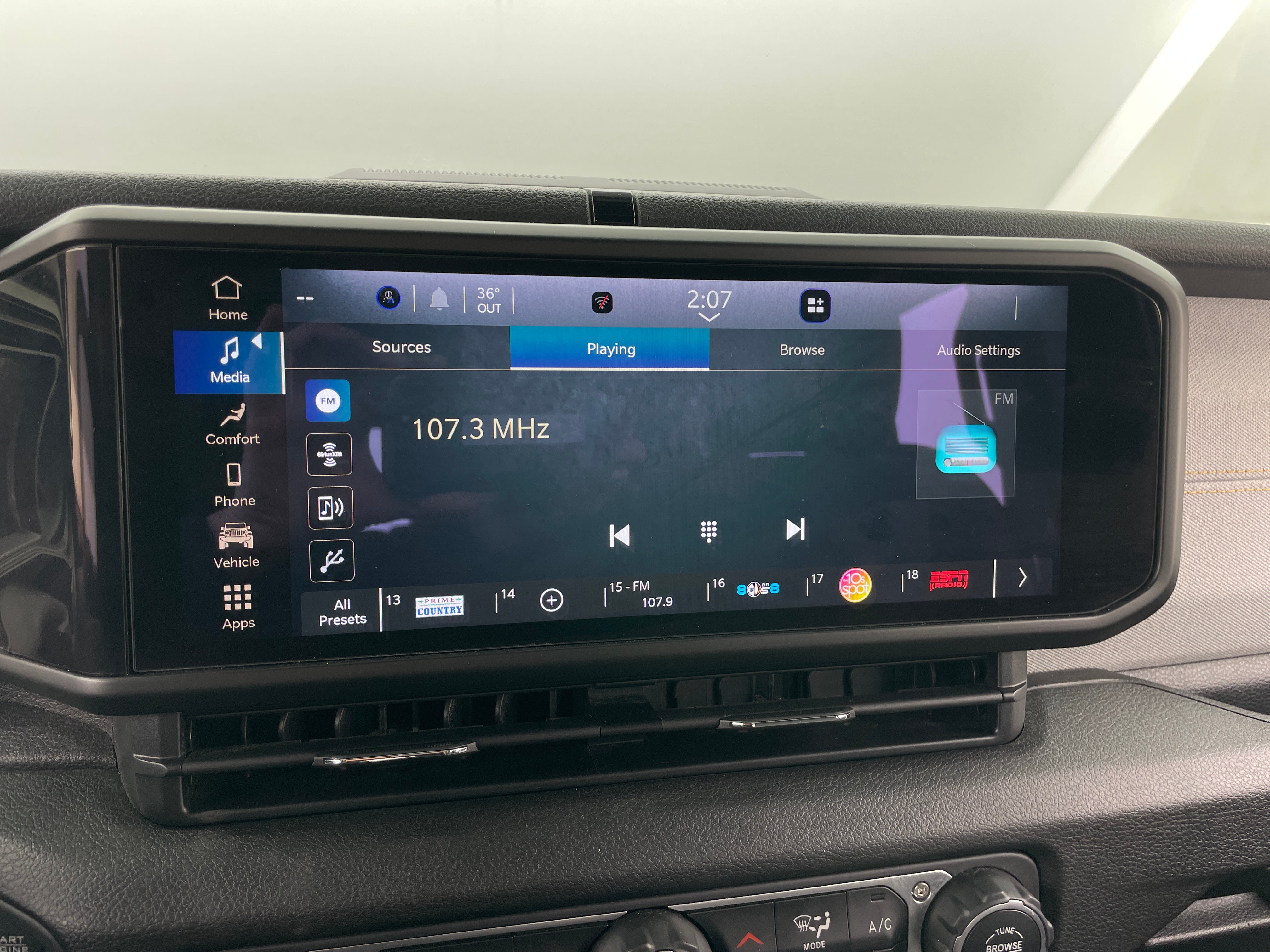 2024 Jeep Wrangler Sport 4