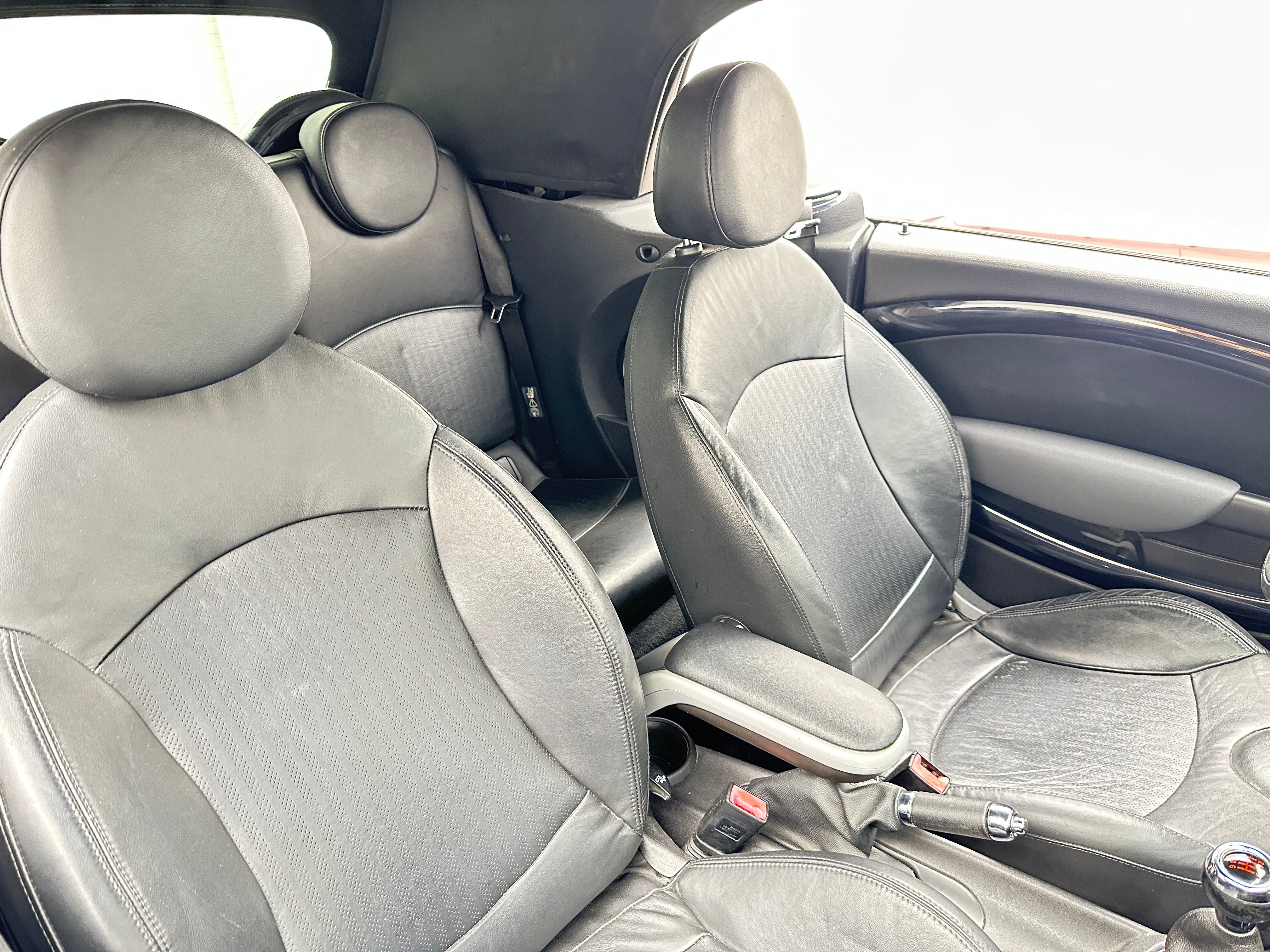 2010 MINI Cooper Convertible John Cooper Works 2