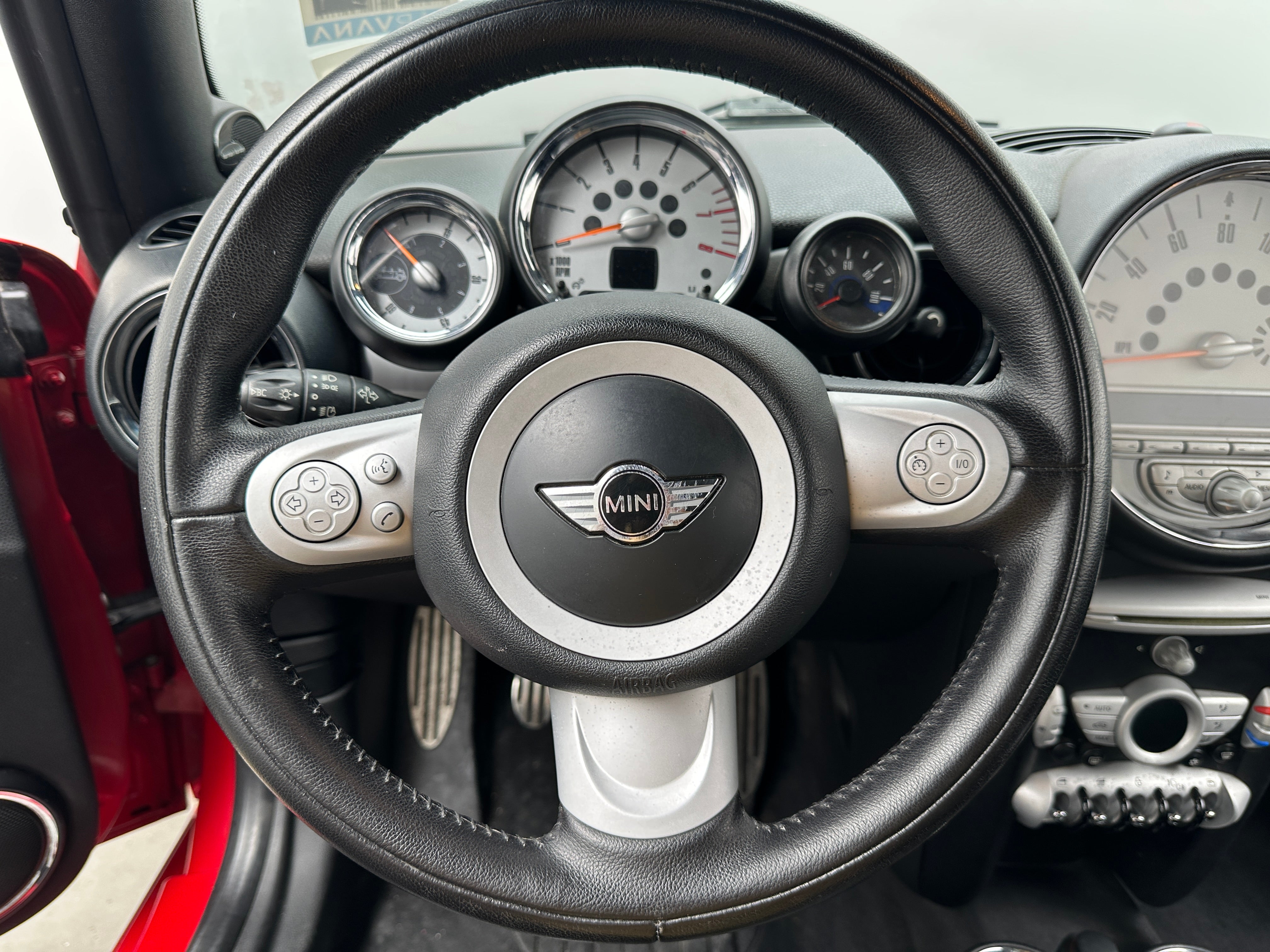 2010 MINI Cooper Convertible John Cooper Works 5