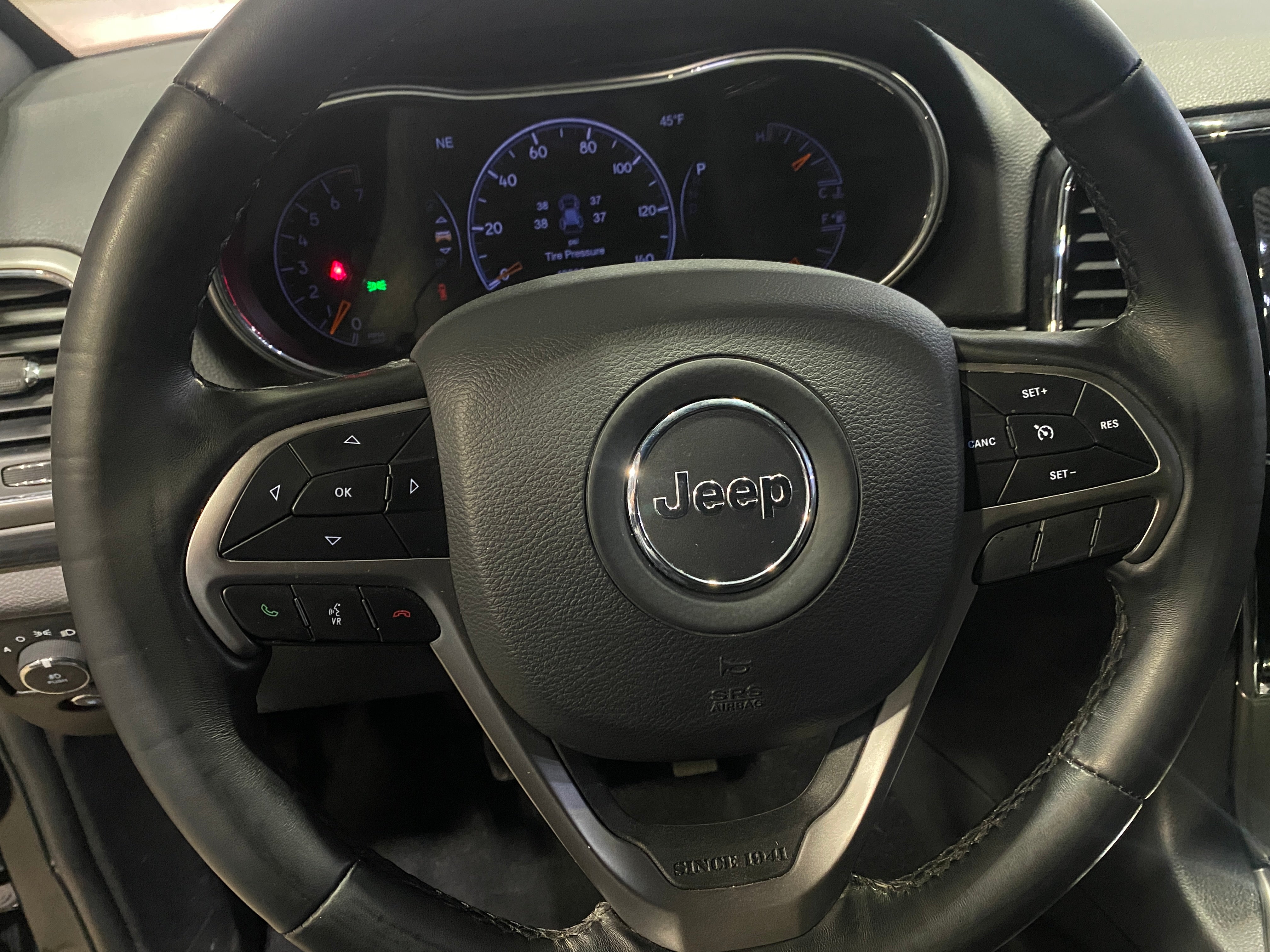 2021 Jeep Grand Cherokee Laredo 5