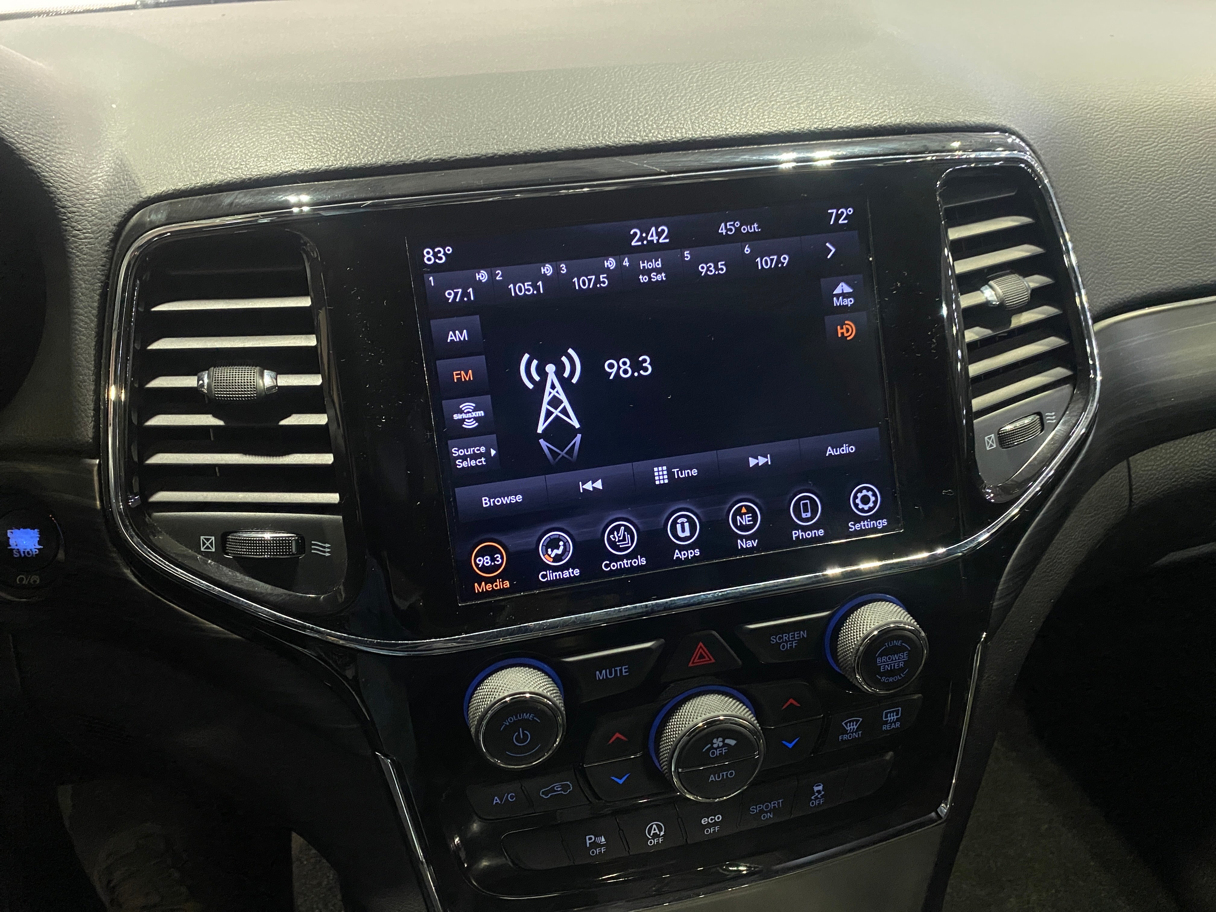 2021 Jeep Grand Cherokee Laredo 4