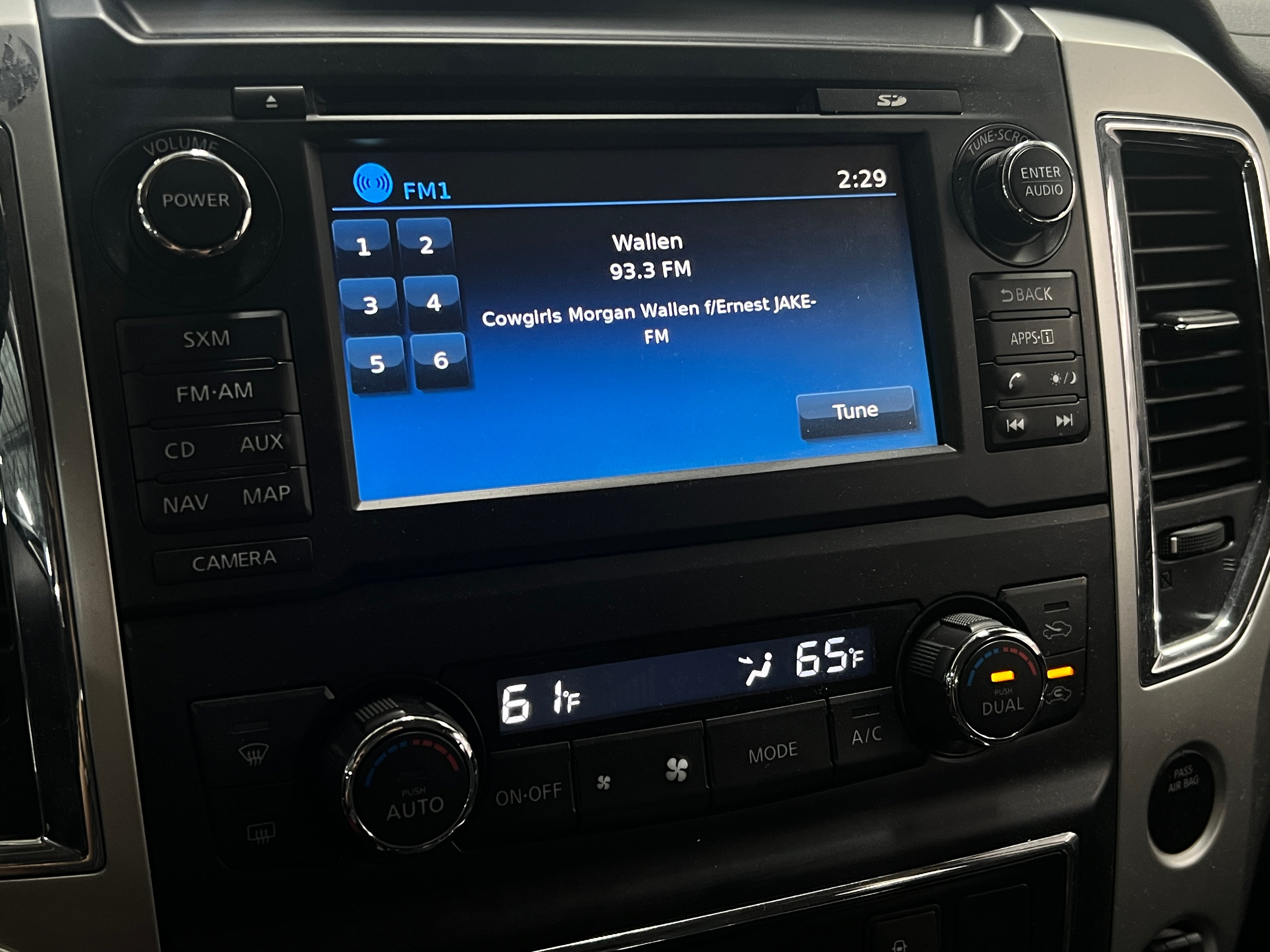 2018 Nissan Titan SV 4