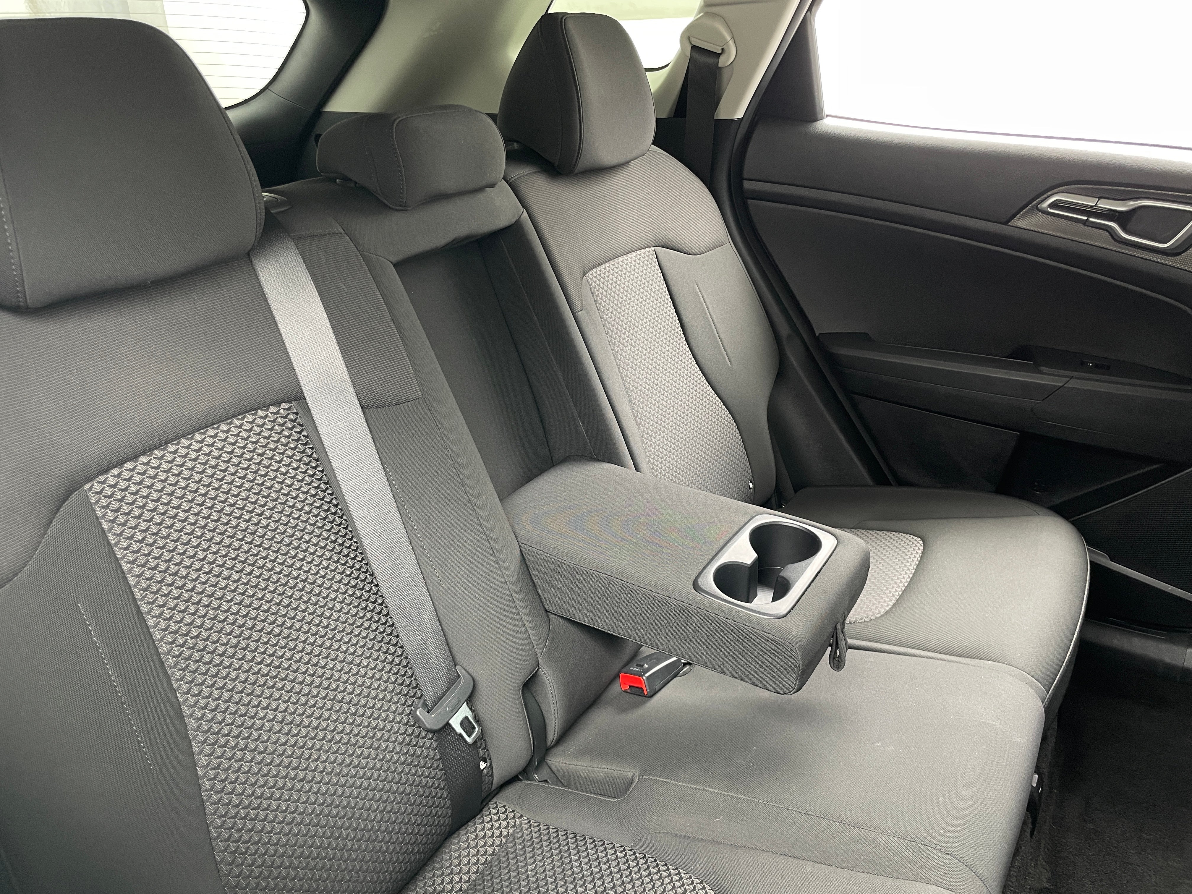 2023 Kia Sportage LX 6