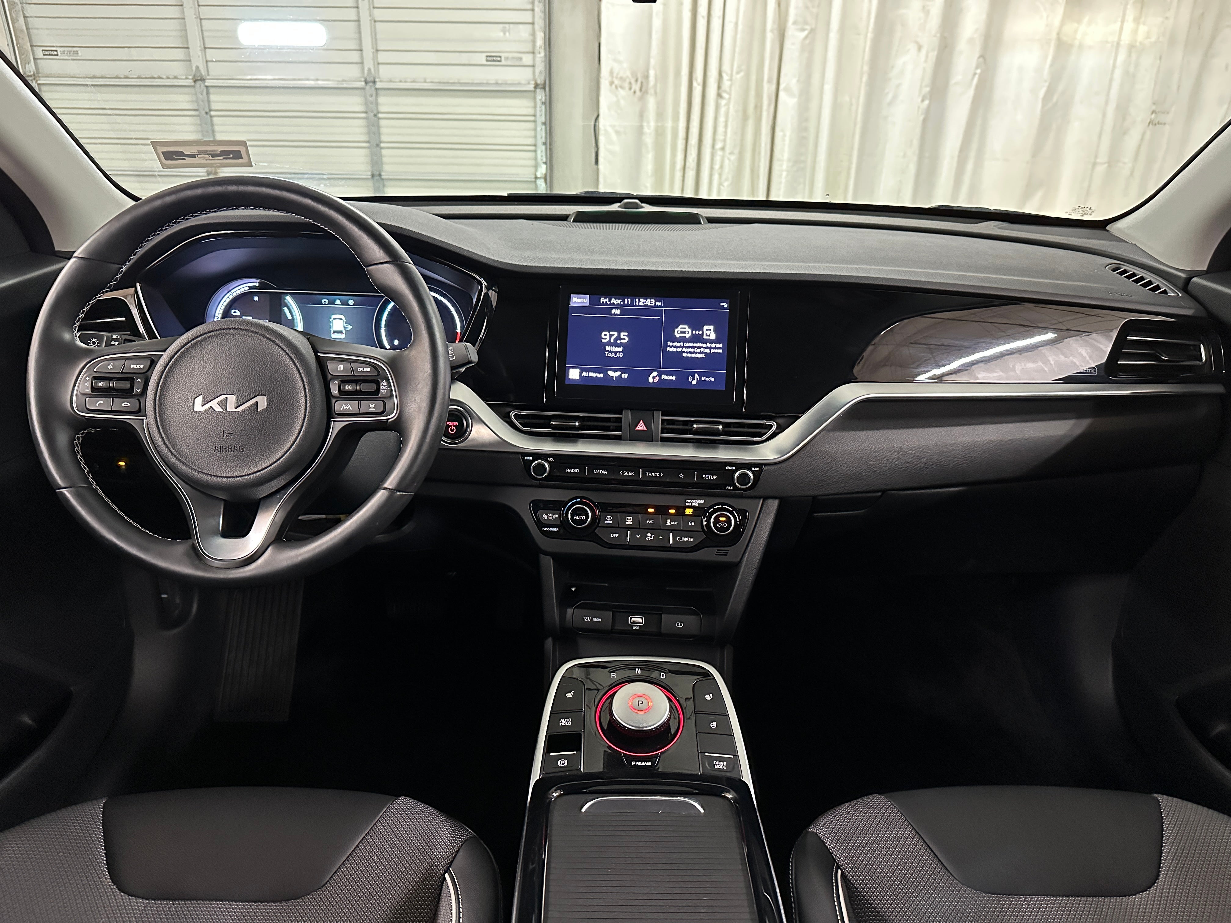 2022 Kia Niro S 2