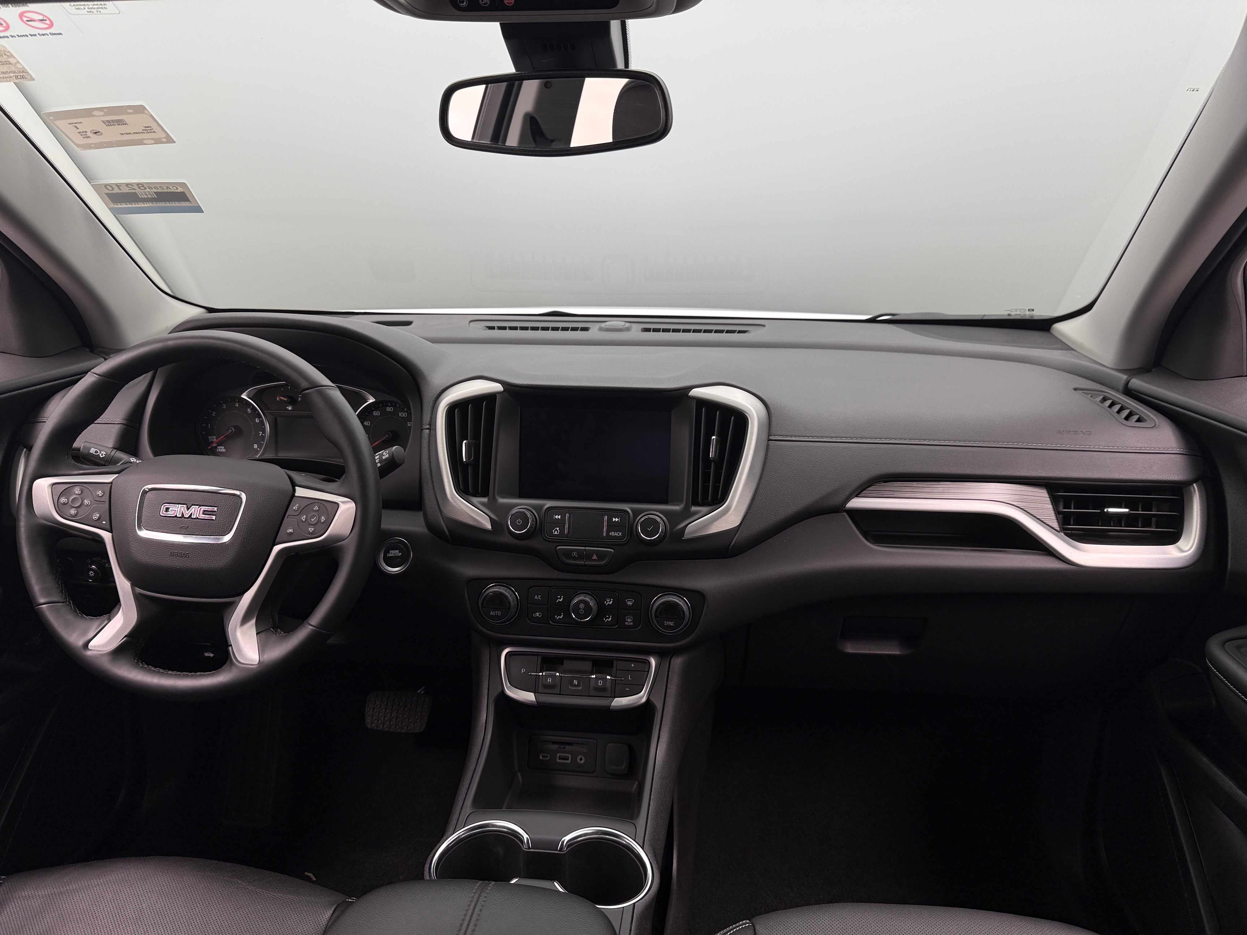 2024 GMC Terrain SLT 2