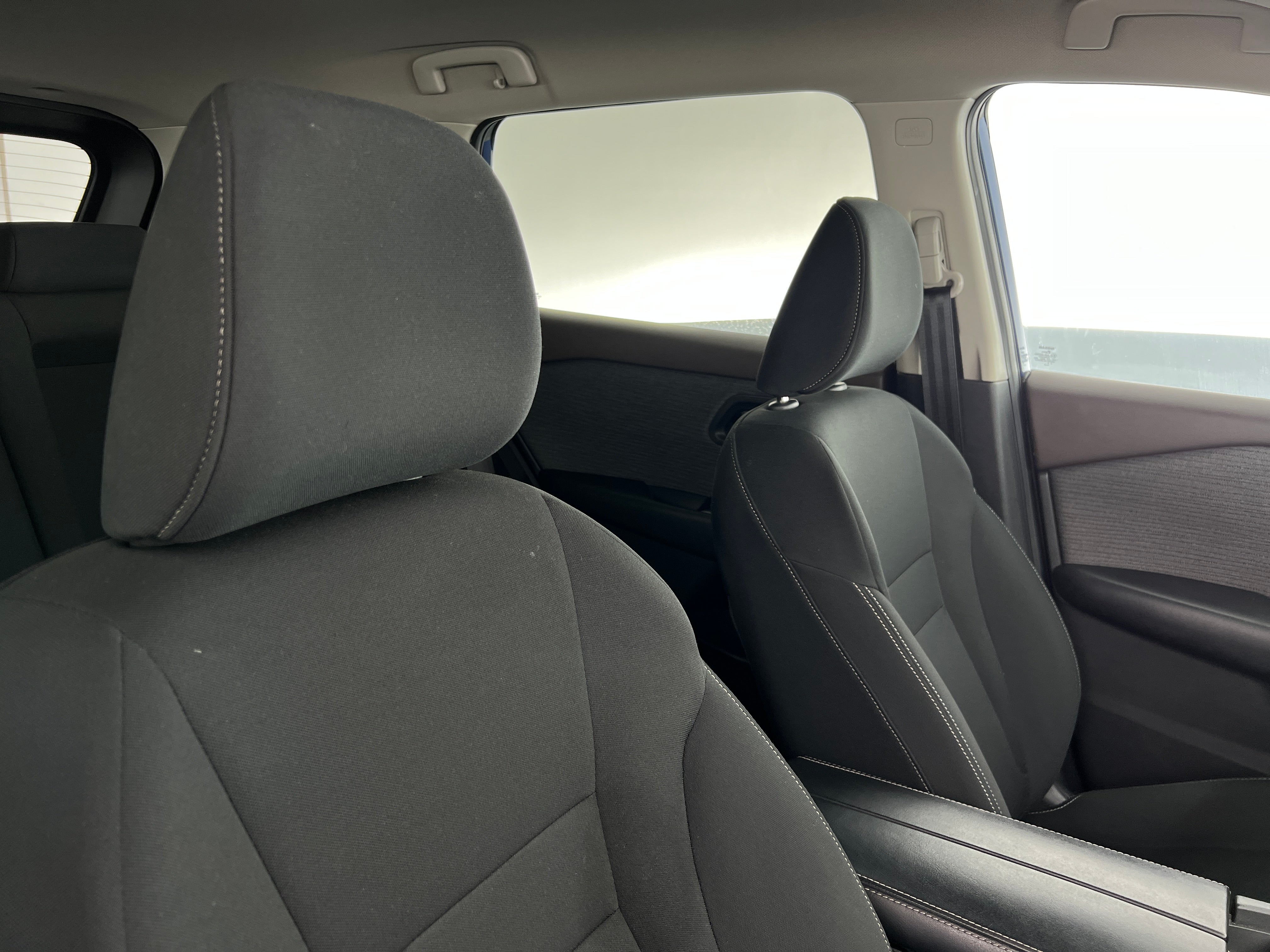2023 Nissan Rogue S 2