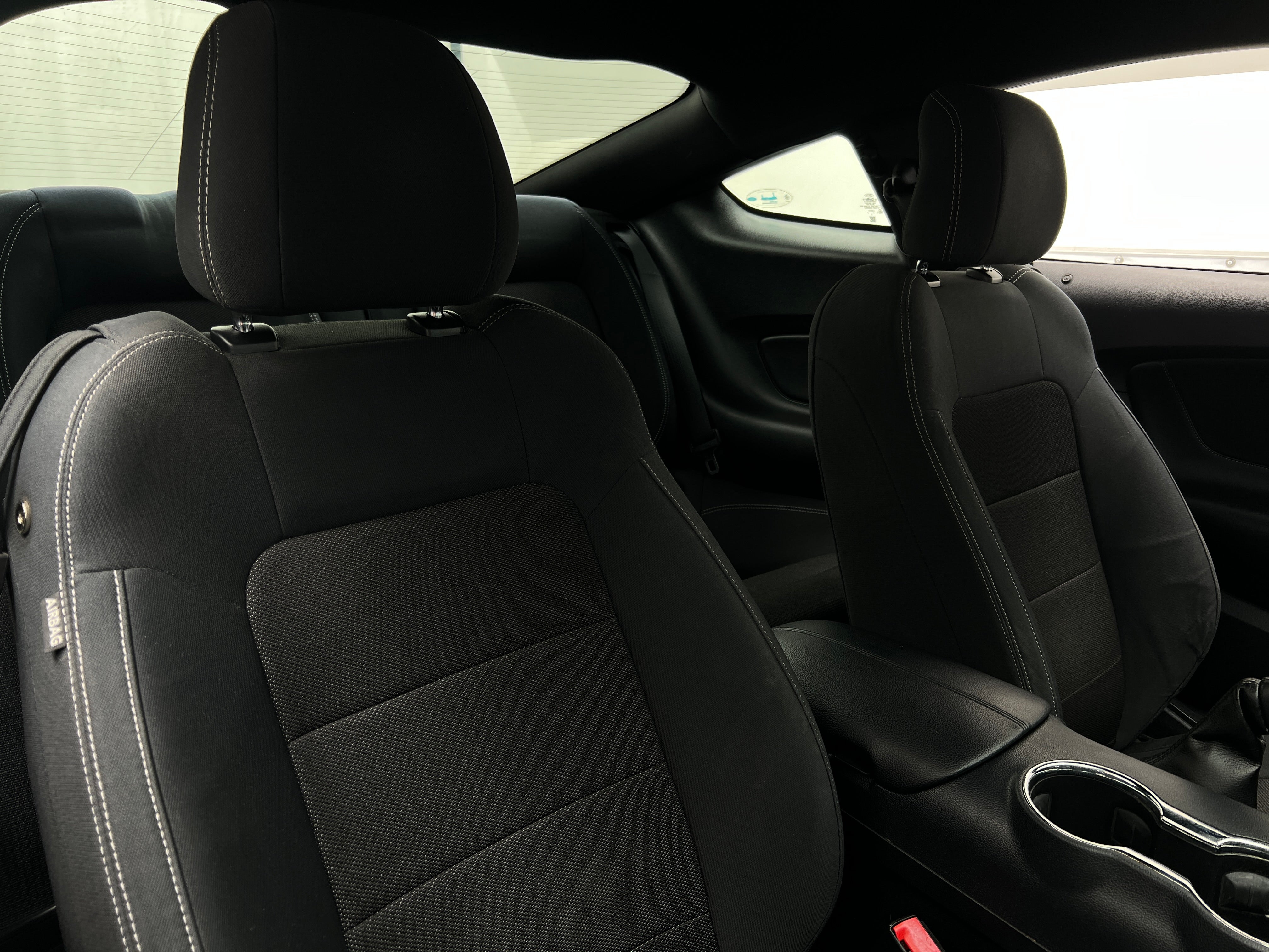 2015 Ford Mustang V6 2