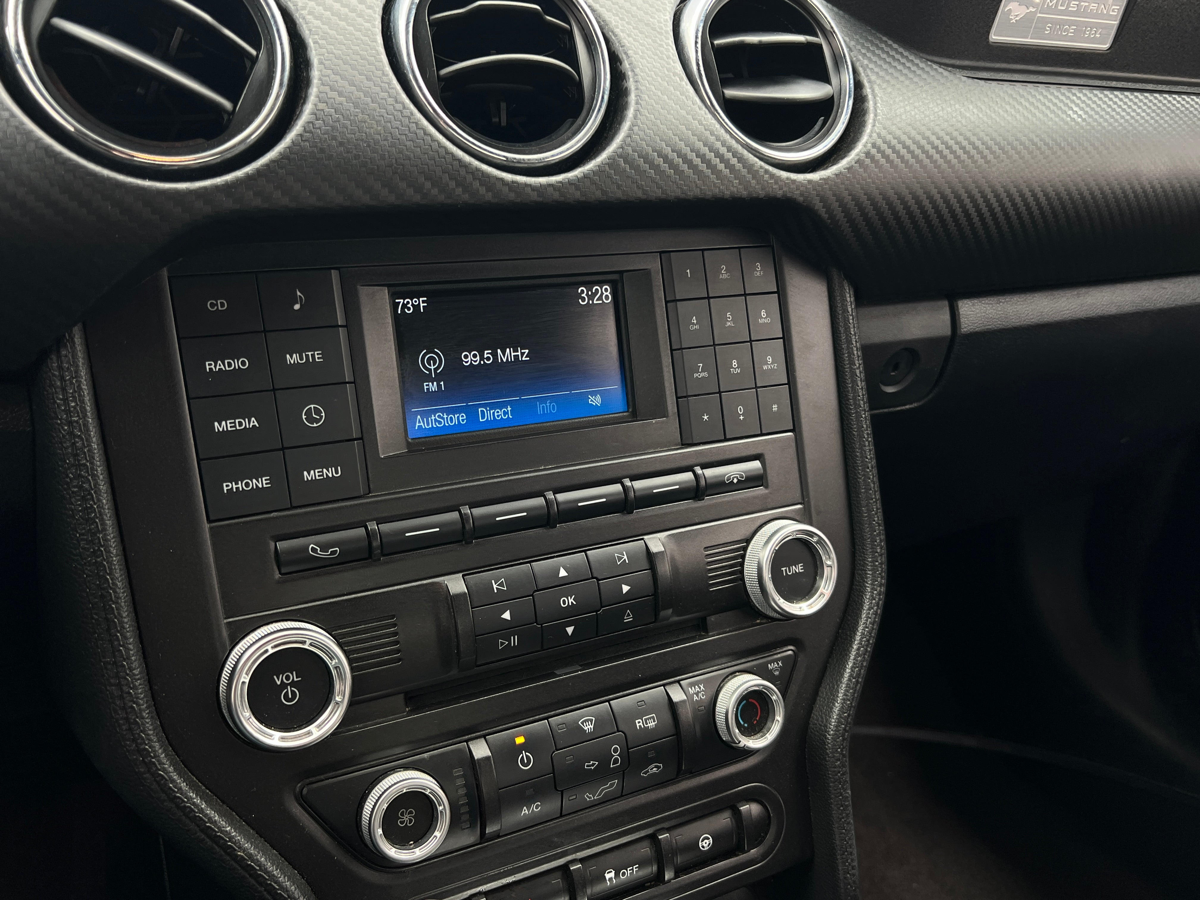 2015 Ford Mustang V6 3
