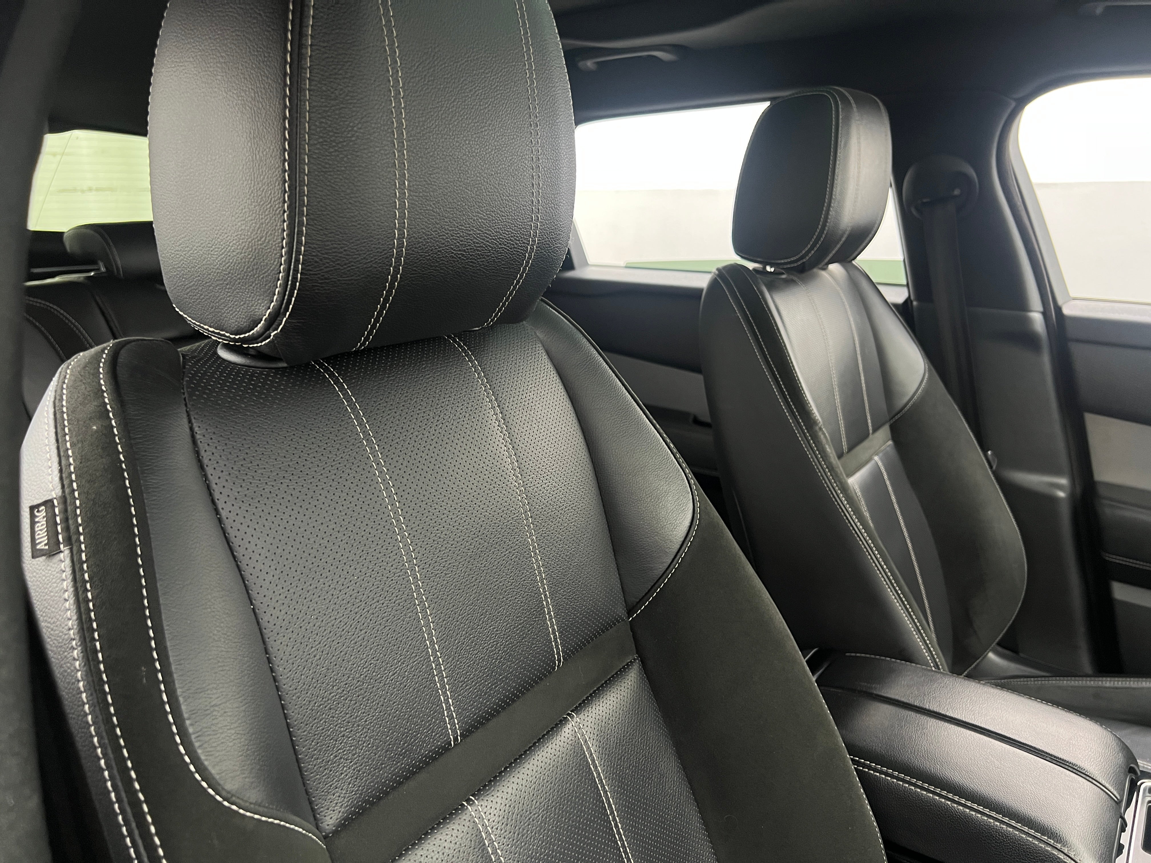 2018 Land Rover Range Rover Velar R-Dynamic SE 2