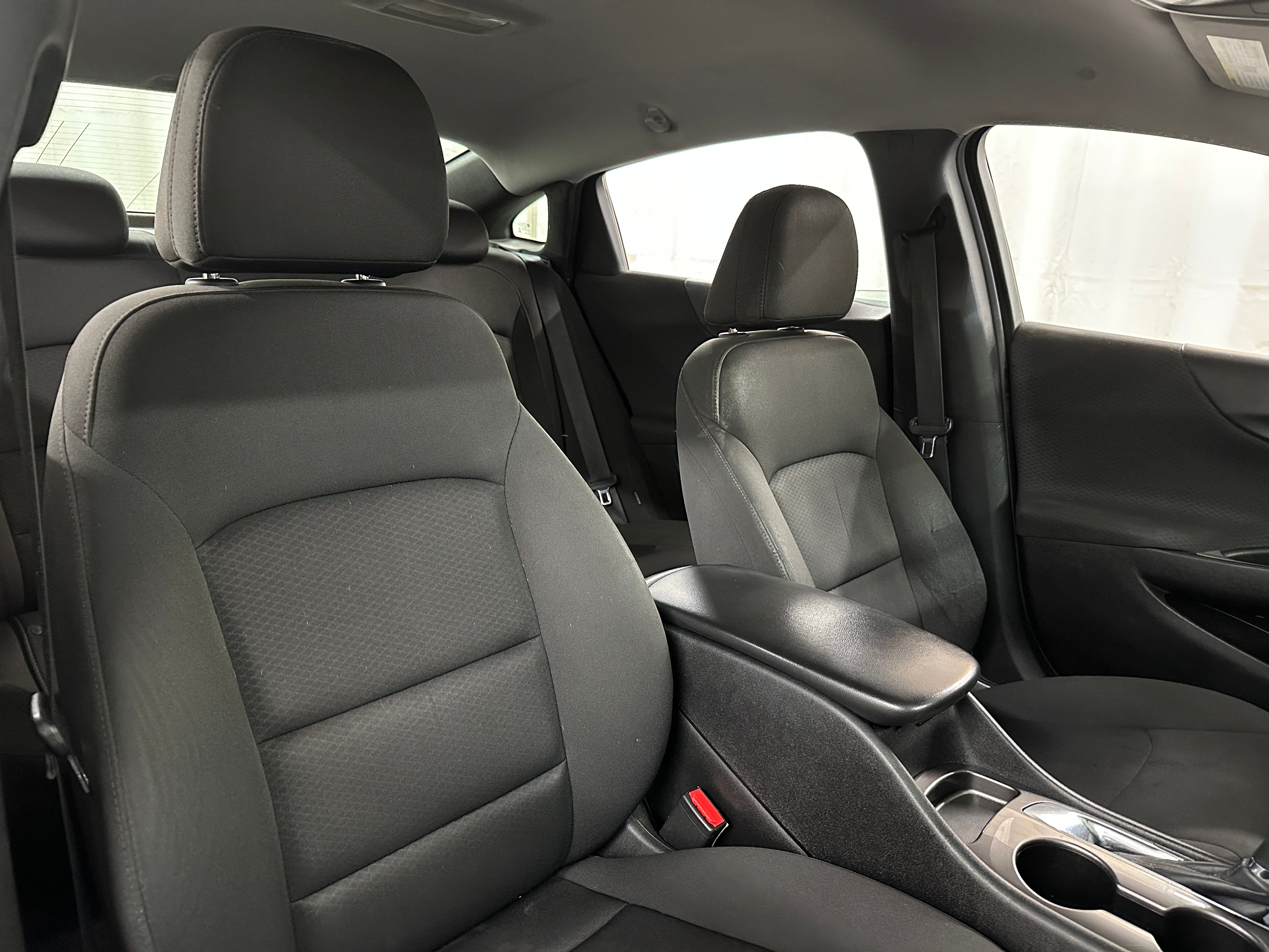 2019 Chevrolet Malibu LS 2