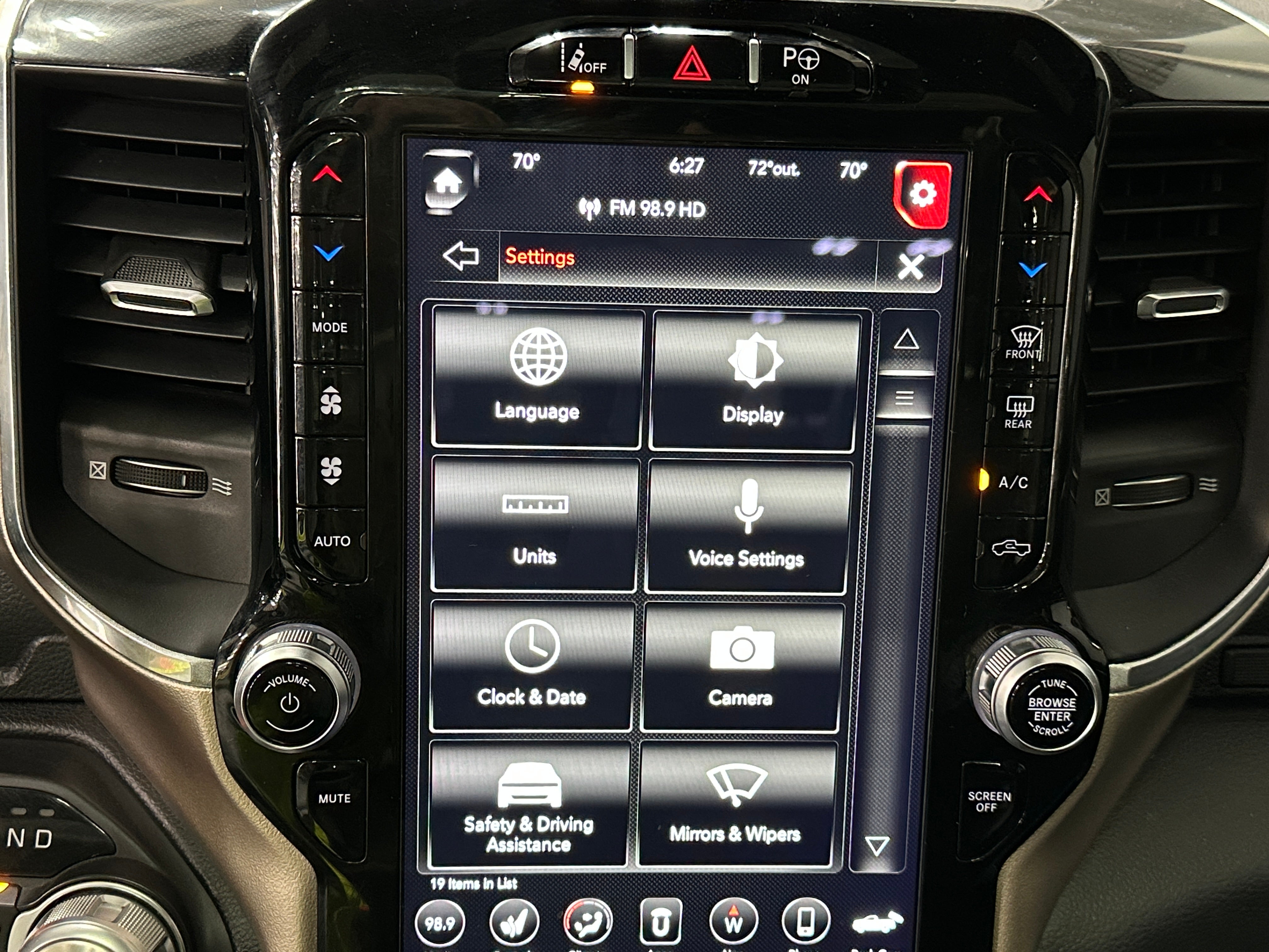 2019 RAM 1500 Laramie 3