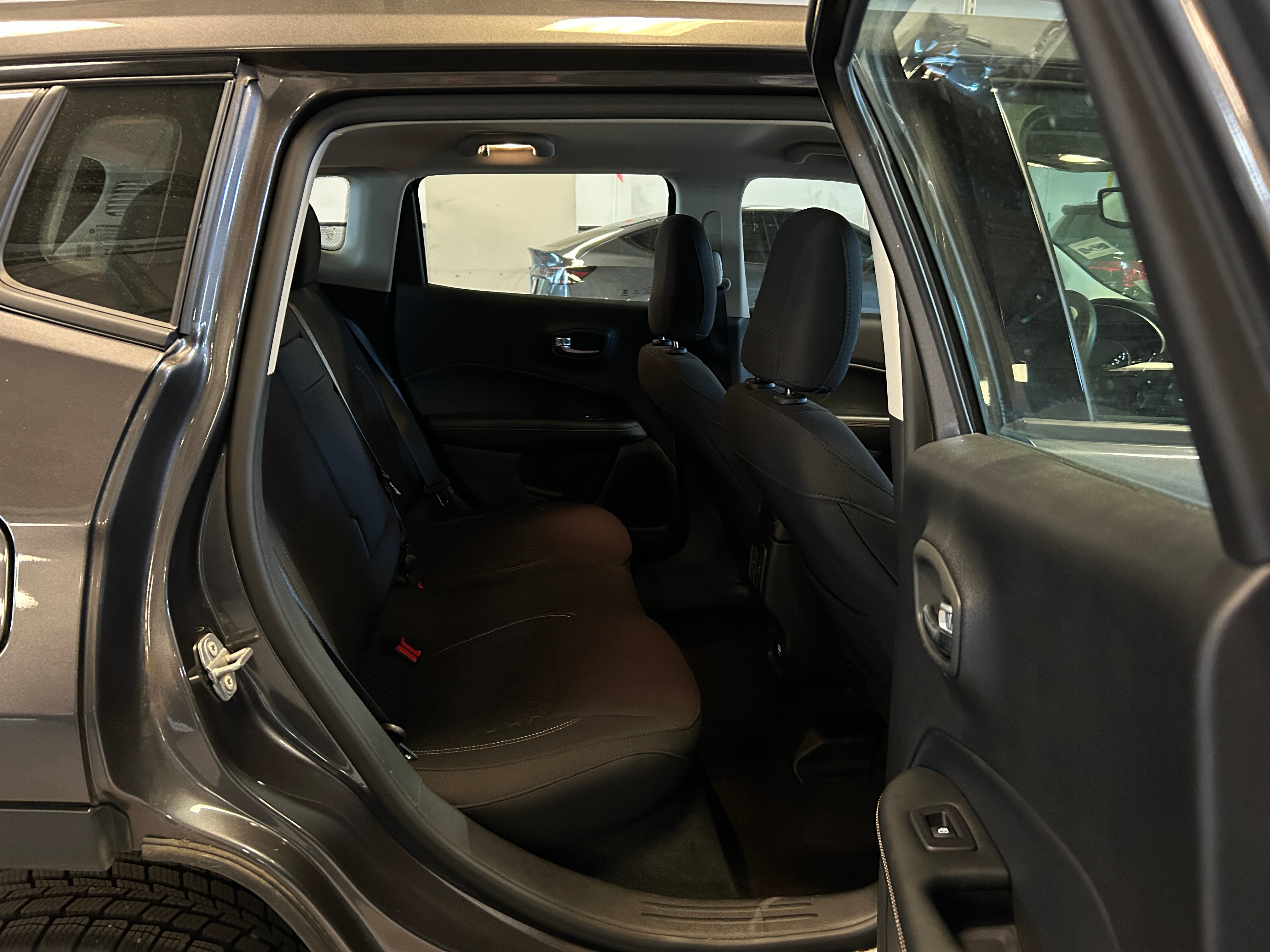 2018 Jeep Compass Sport 6