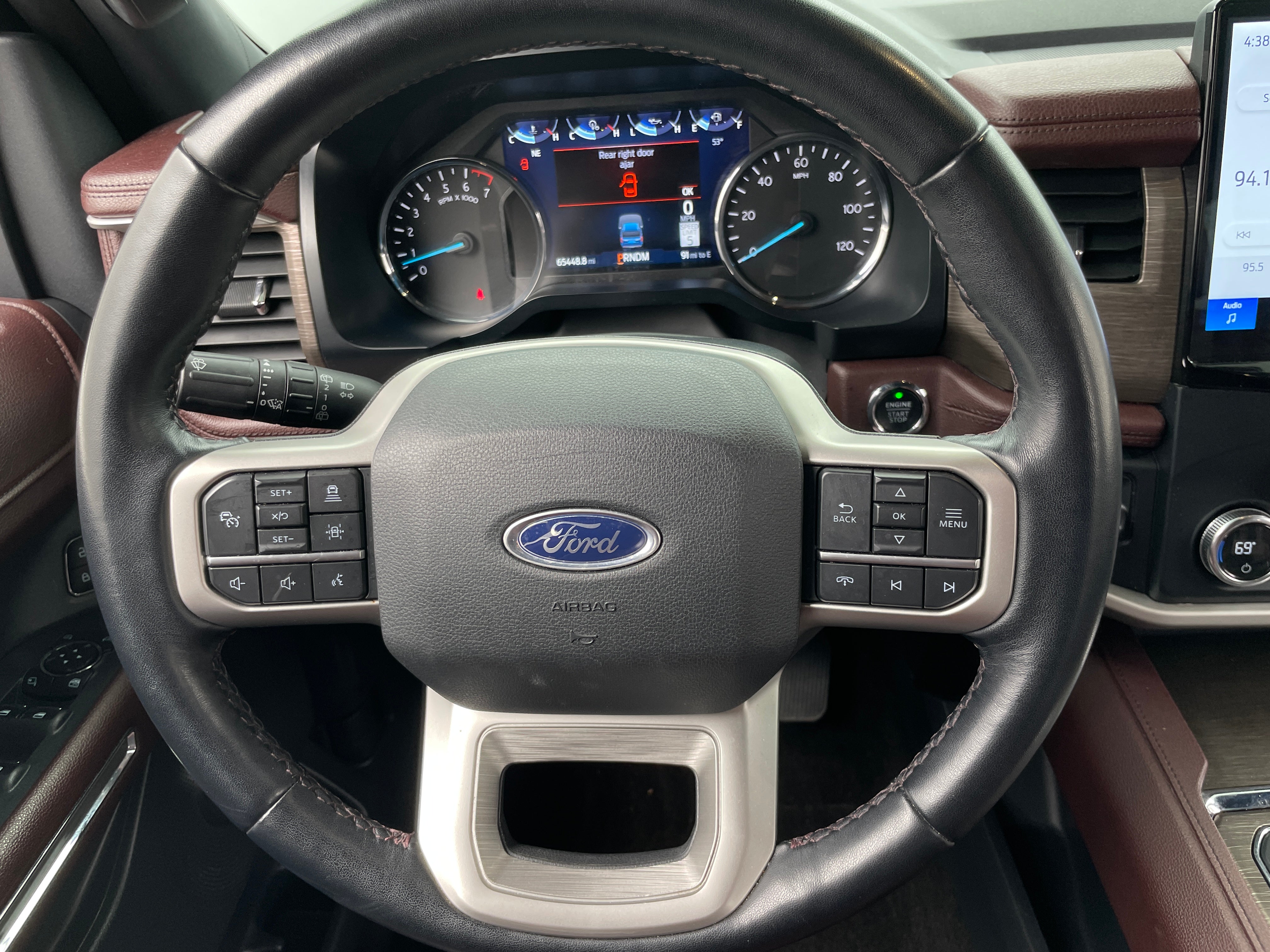 2023 Ford Expedition Limited 4