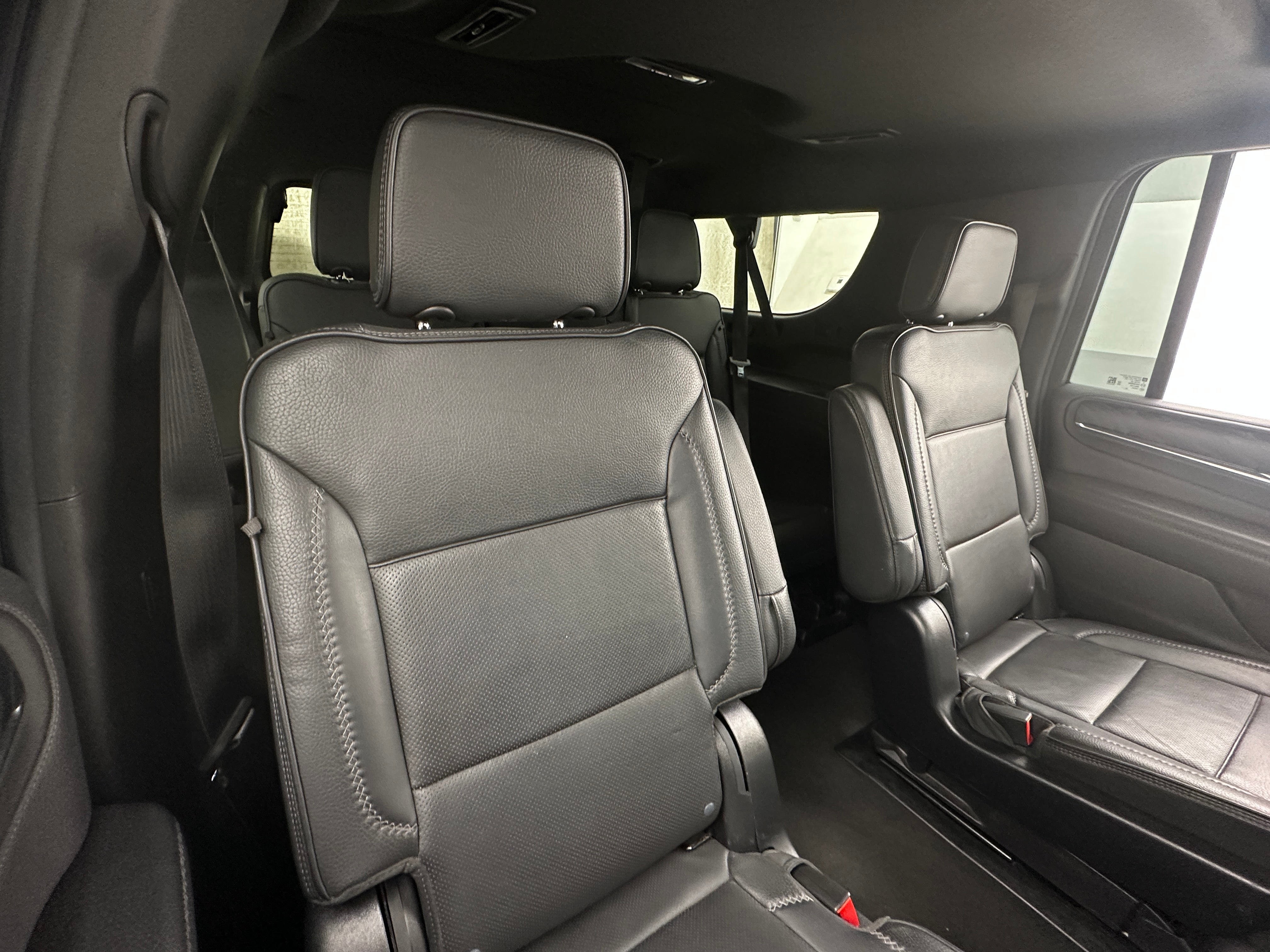 2023 GMC Yukon XL Denali 5