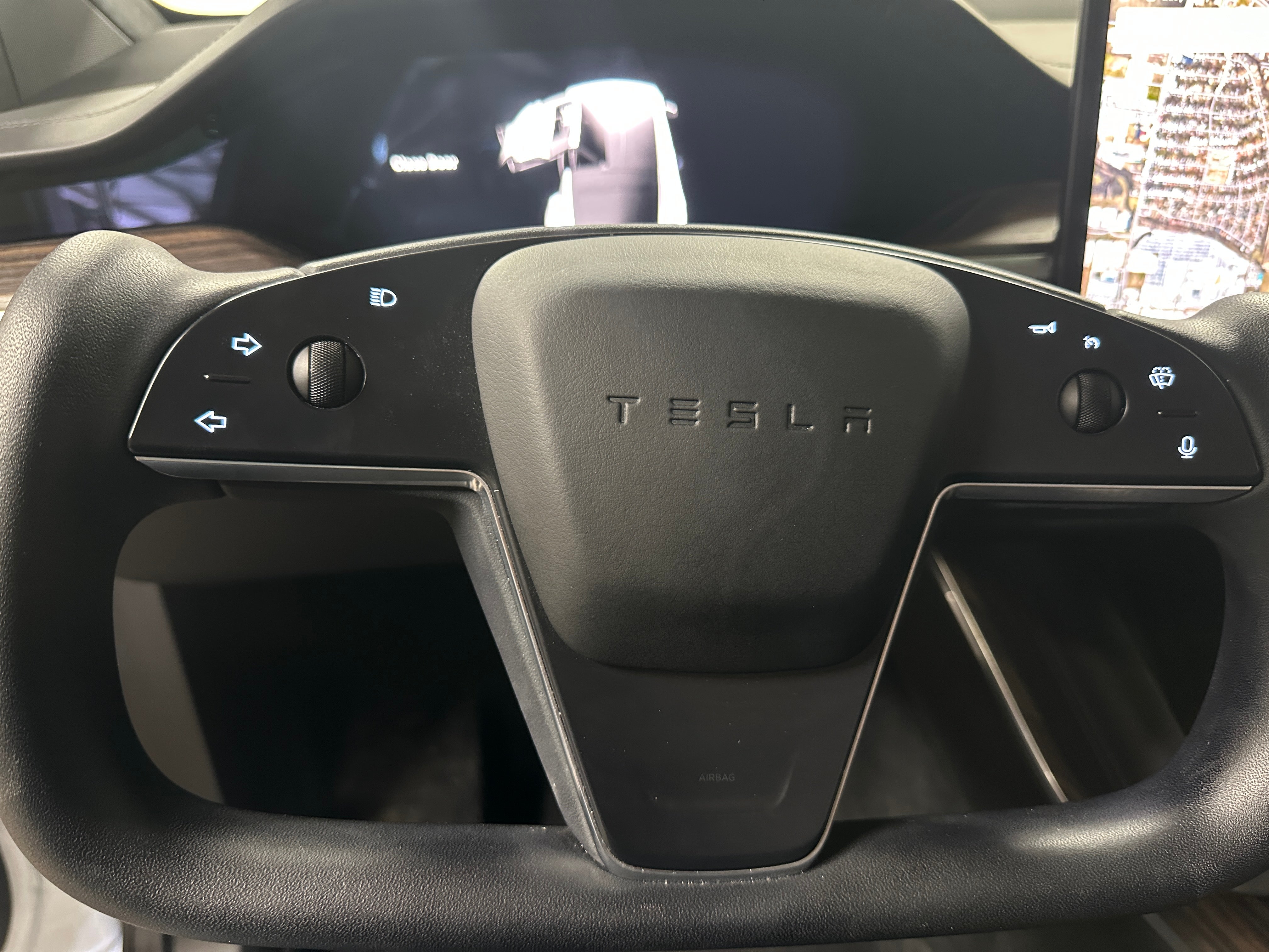 2022 Tesla Model X Long Range 4