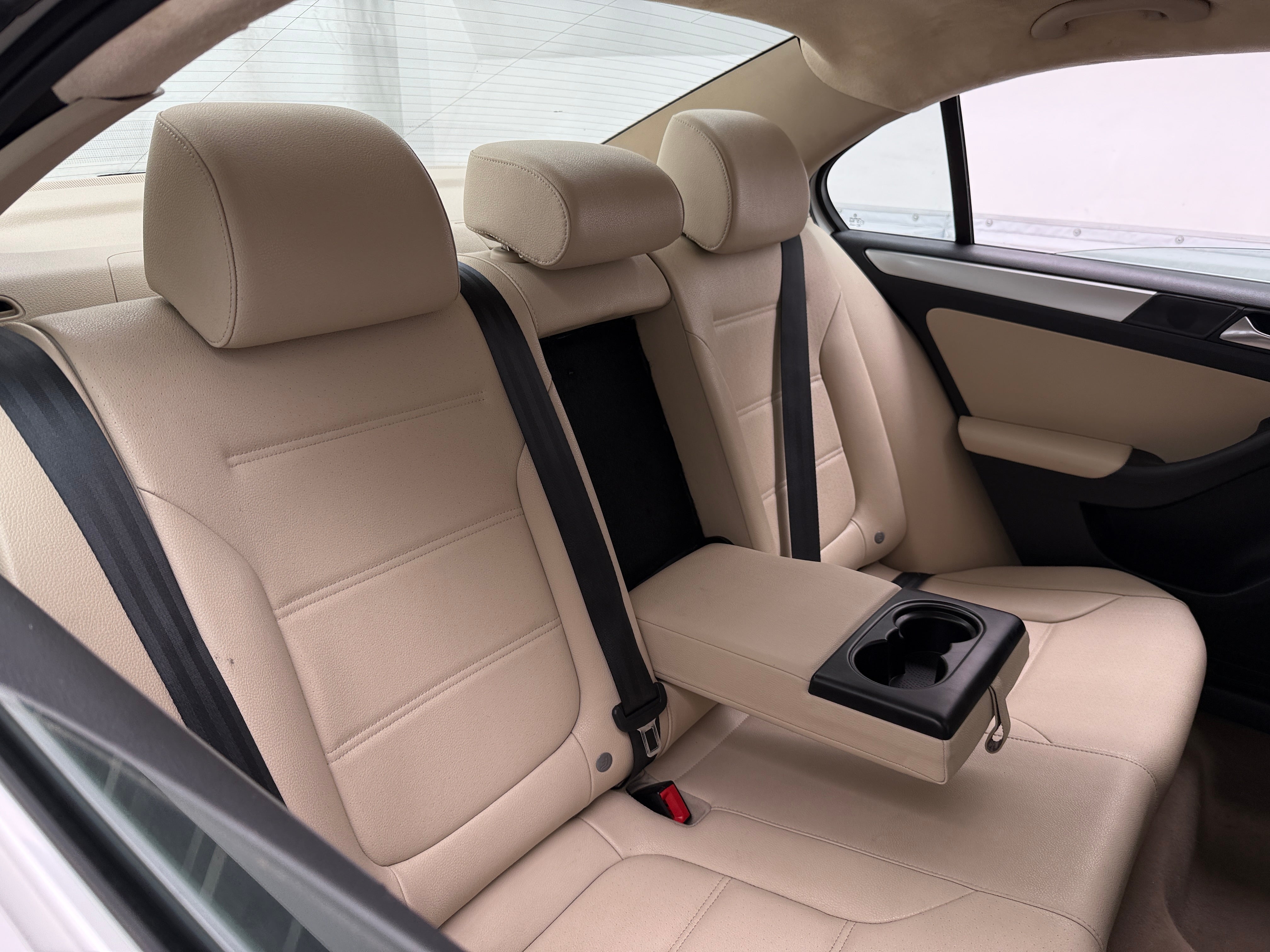 2012 Volkswagen Jetta SEL 6