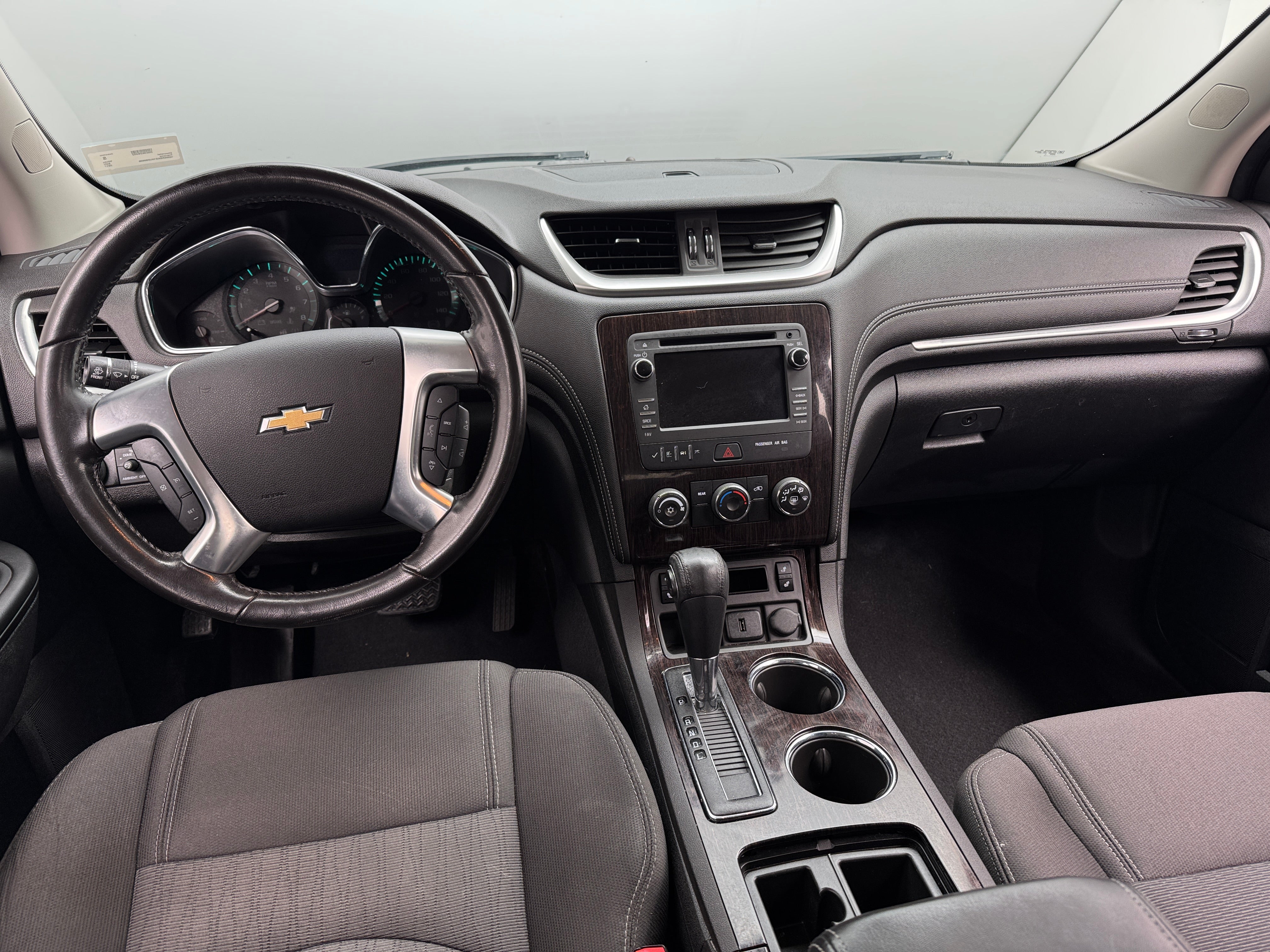 2017 Chevrolet Traverse LT 3