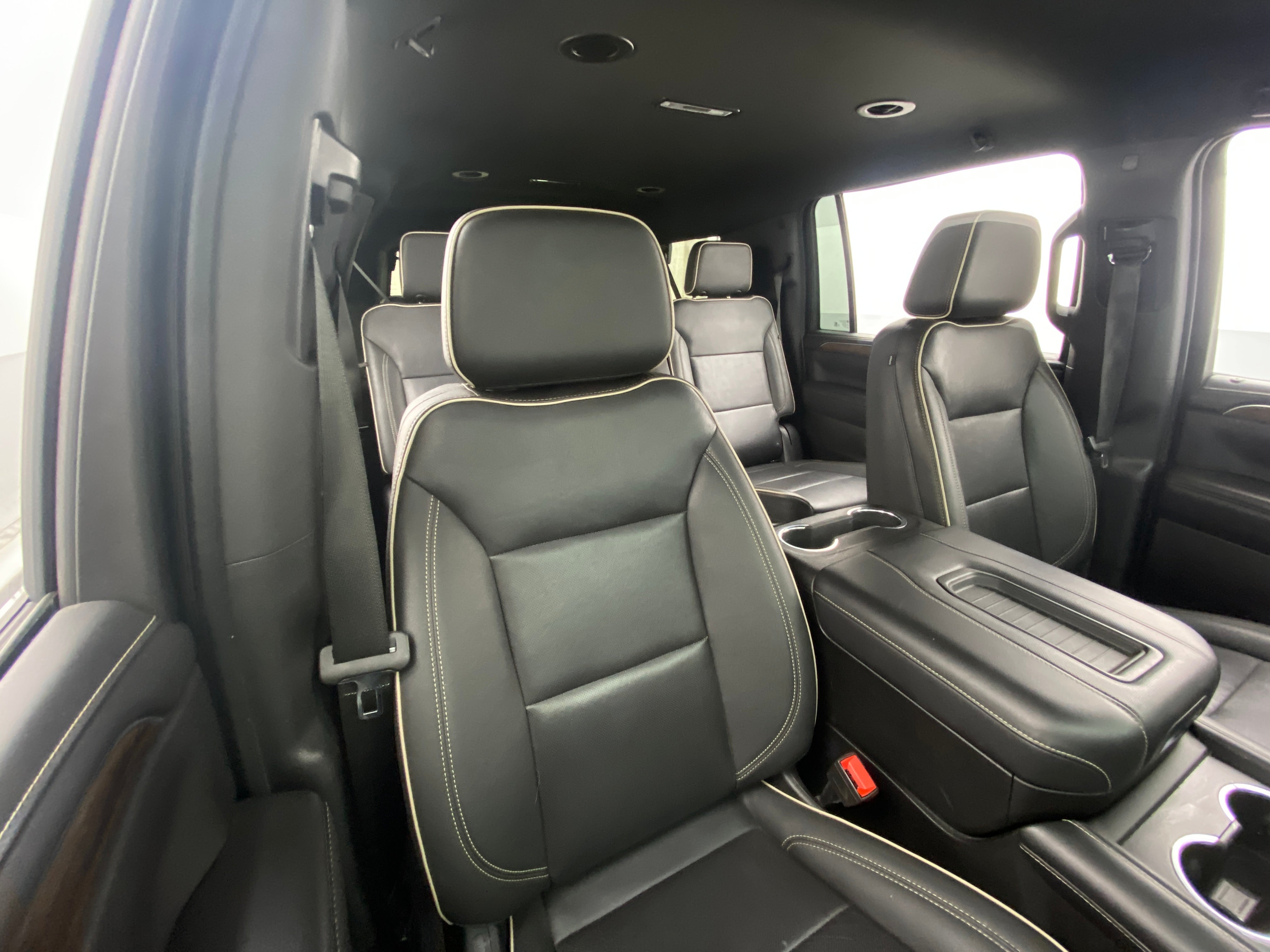 2023 Chevrolet Suburban Premier 2