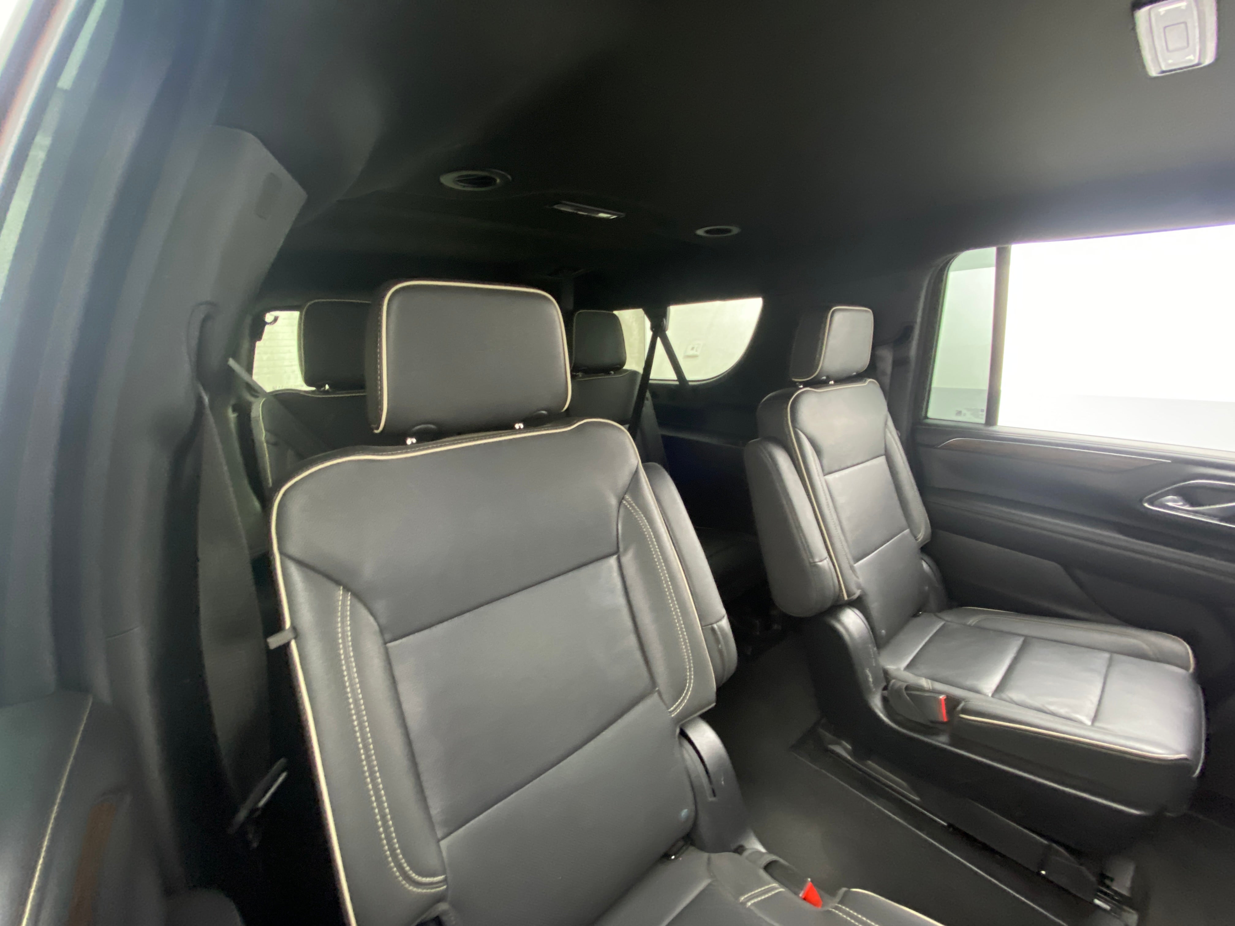 2023 Chevrolet Suburban Premier 6