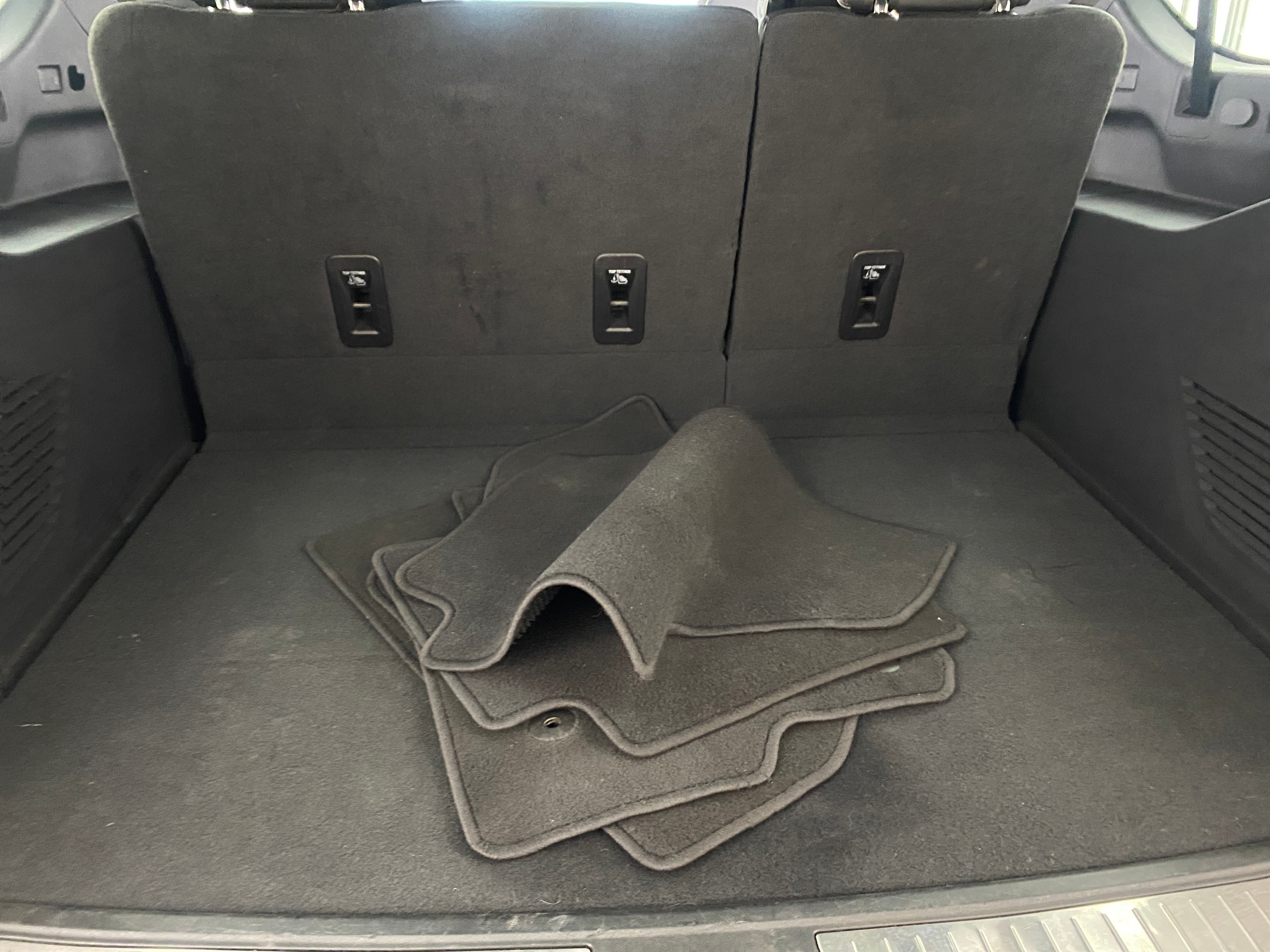 2023 Chevrolet Suburban Premier 7