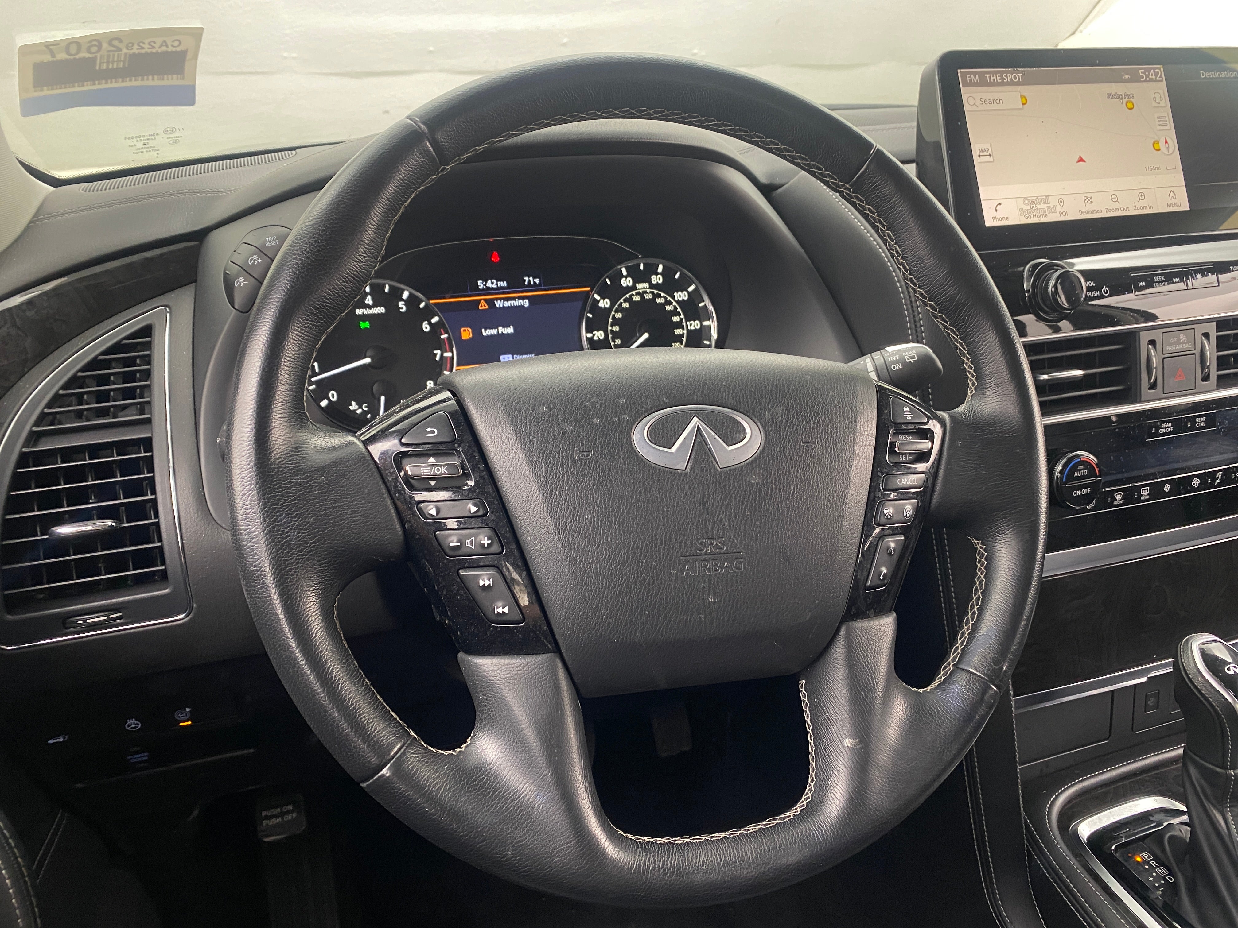 2022 INFINITI QX80 Luxe 4