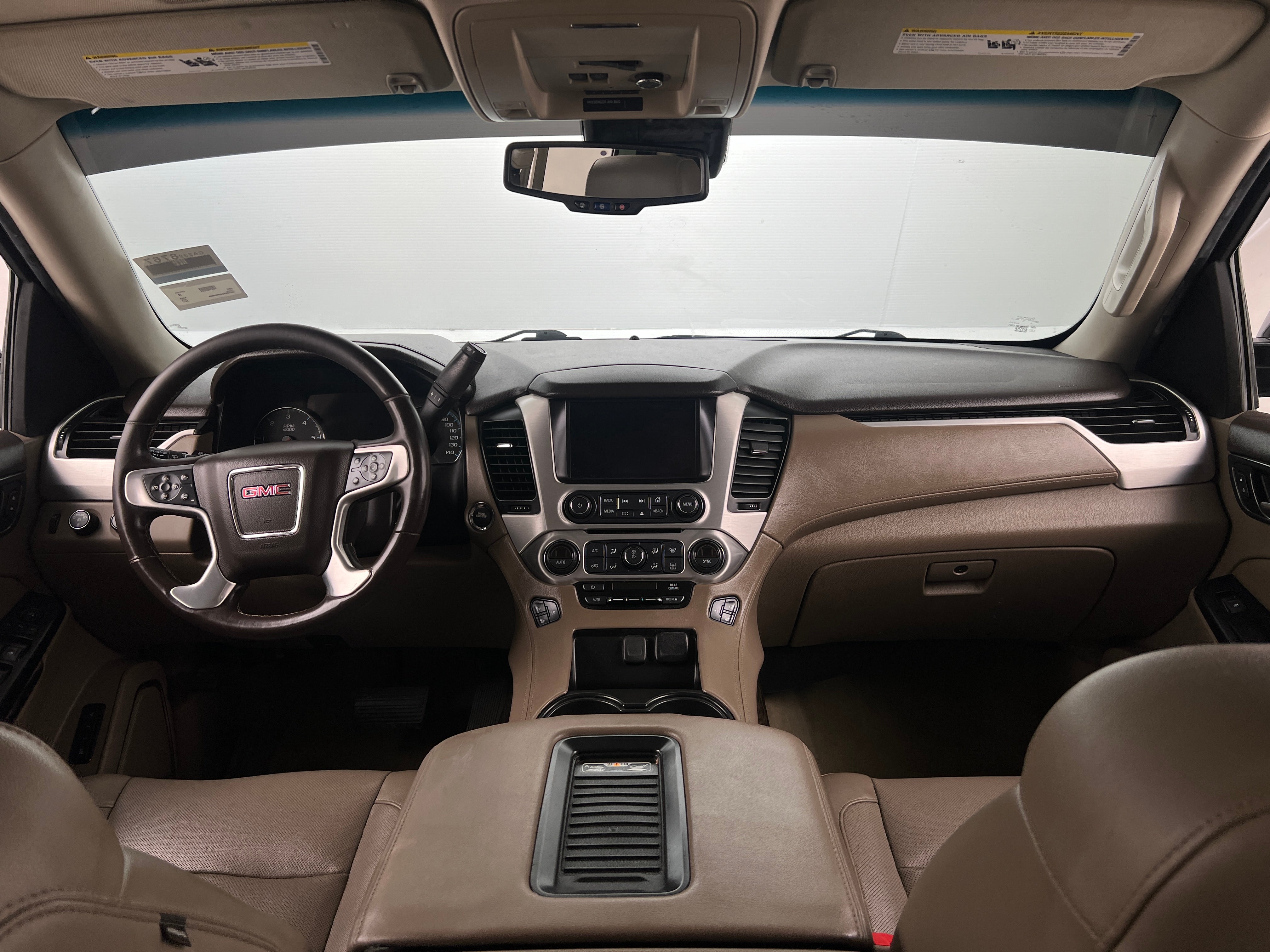 2017 GMC Yukon SLT 3