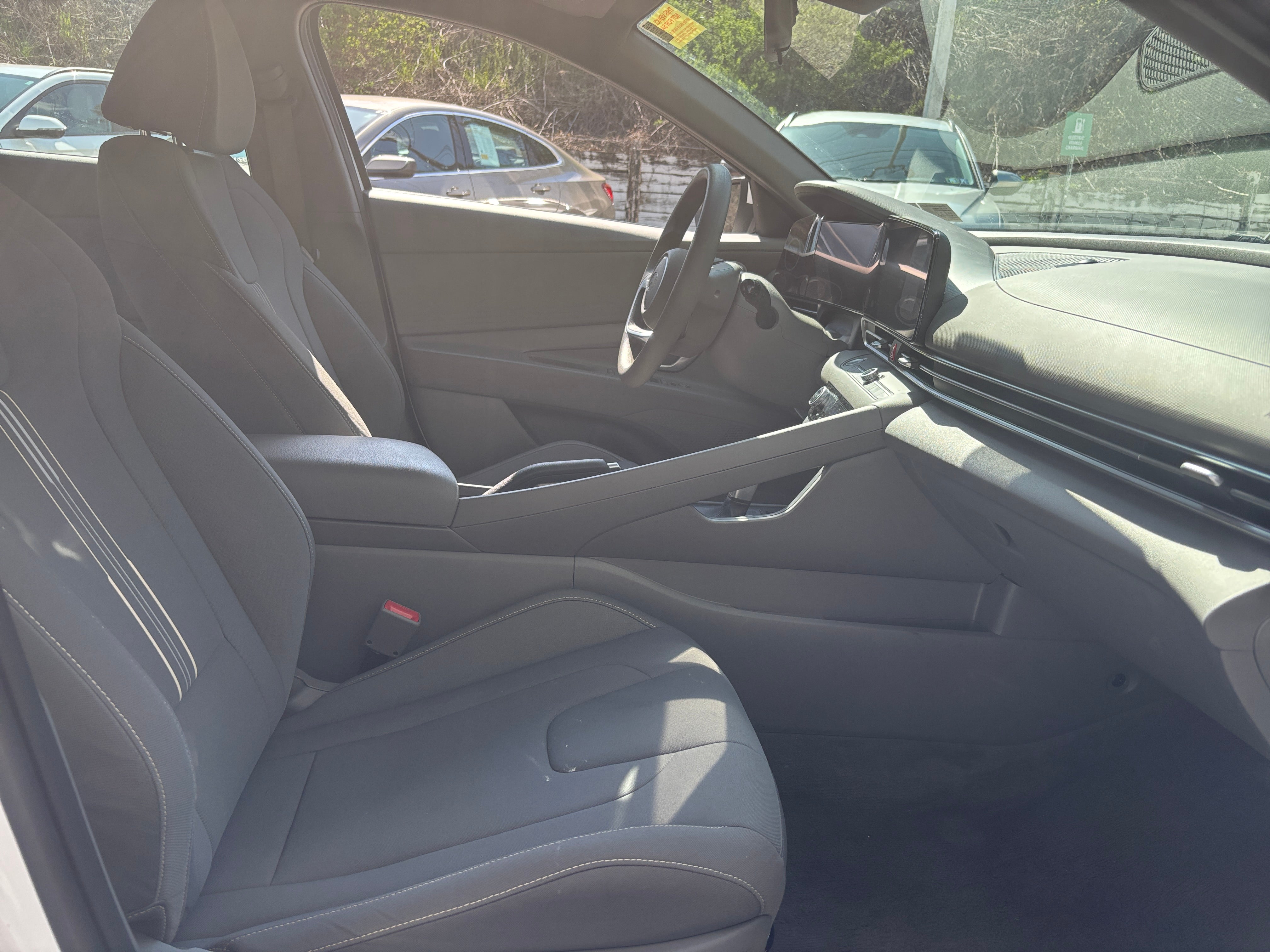 2024 Hyundai Elantra SEL 2