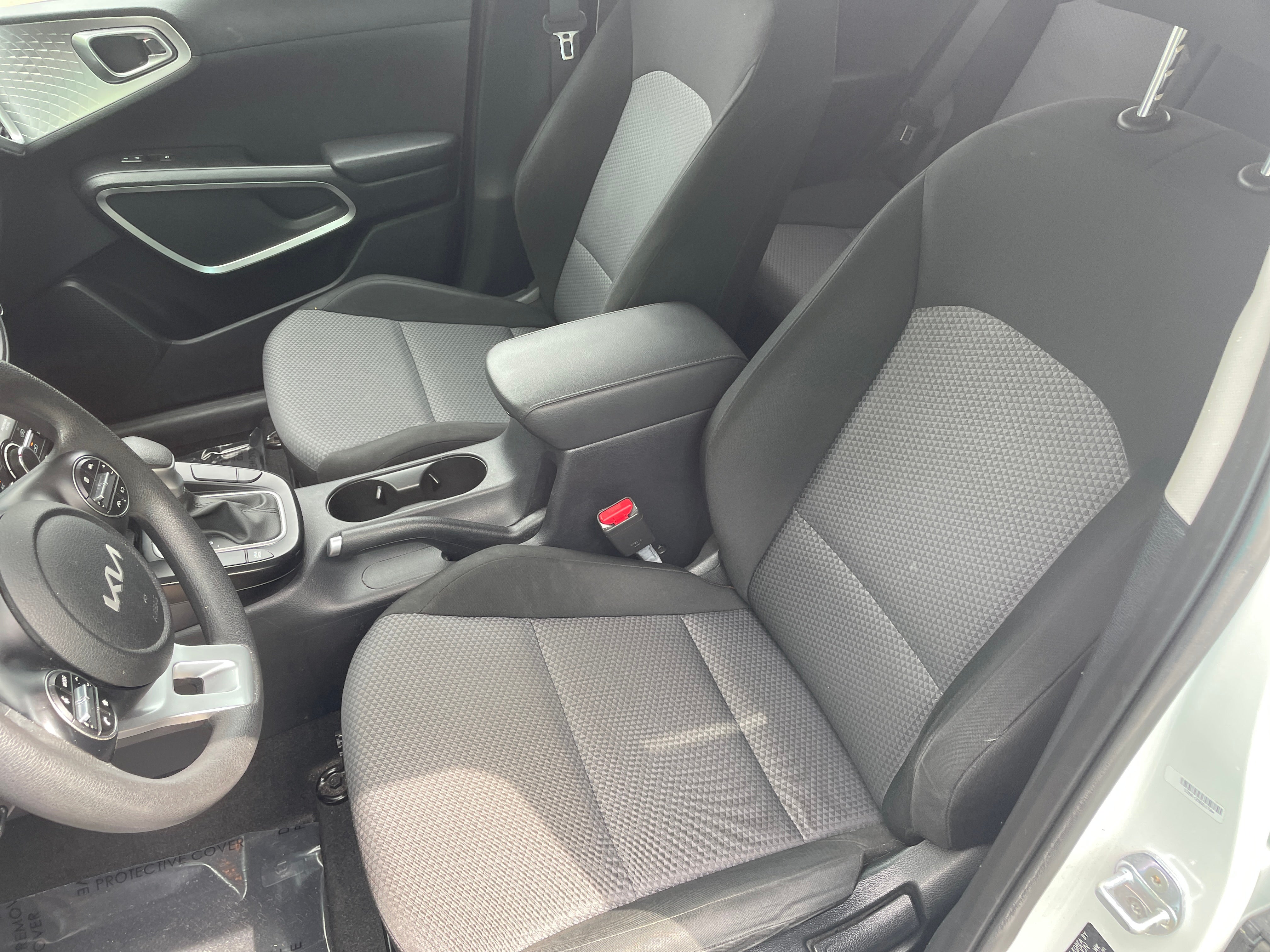 2023 Kia Soul LX 2