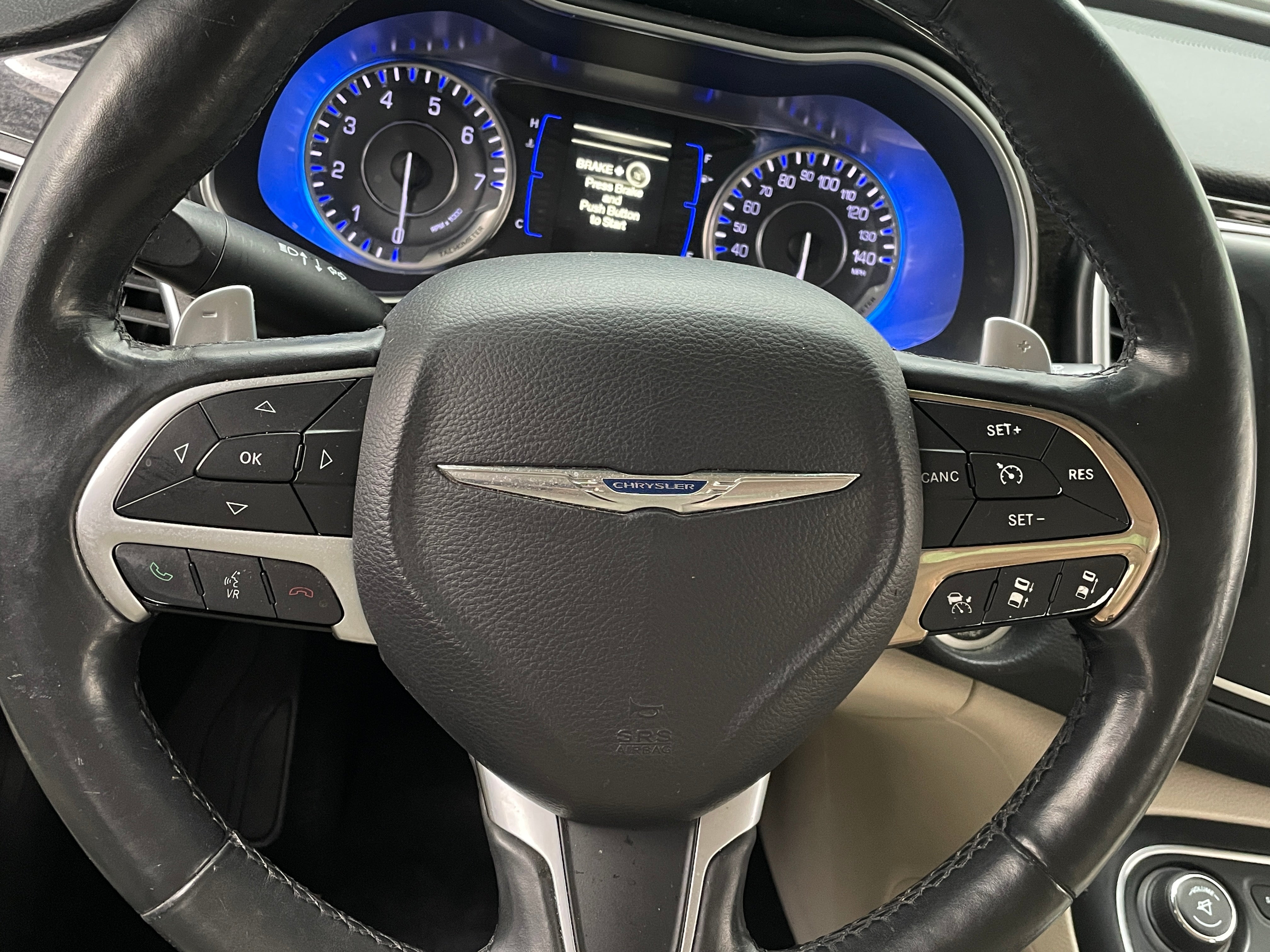 2016 Chrysler 200 C 4