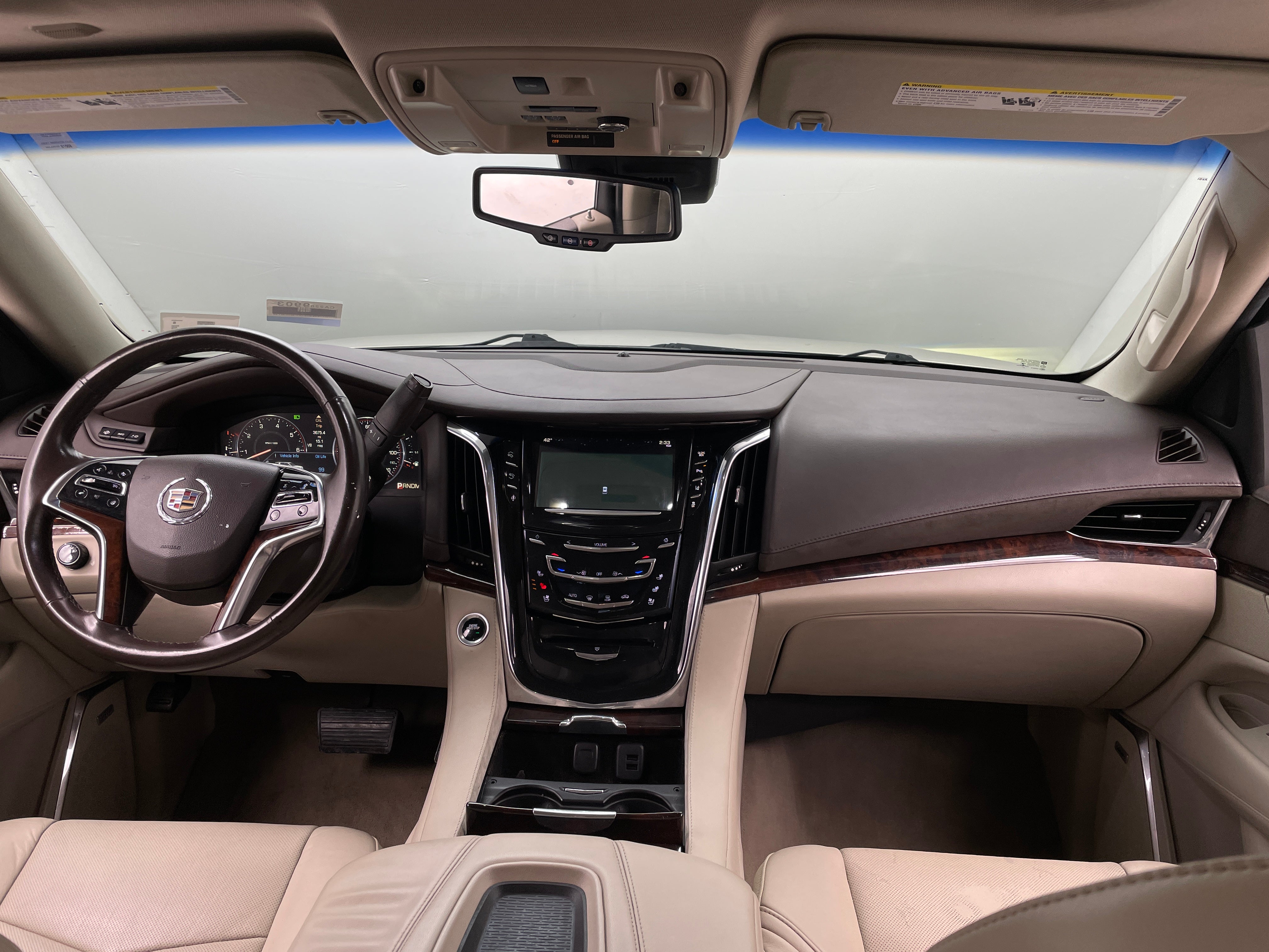 2015 Cadillac Escalade Luxury 2
