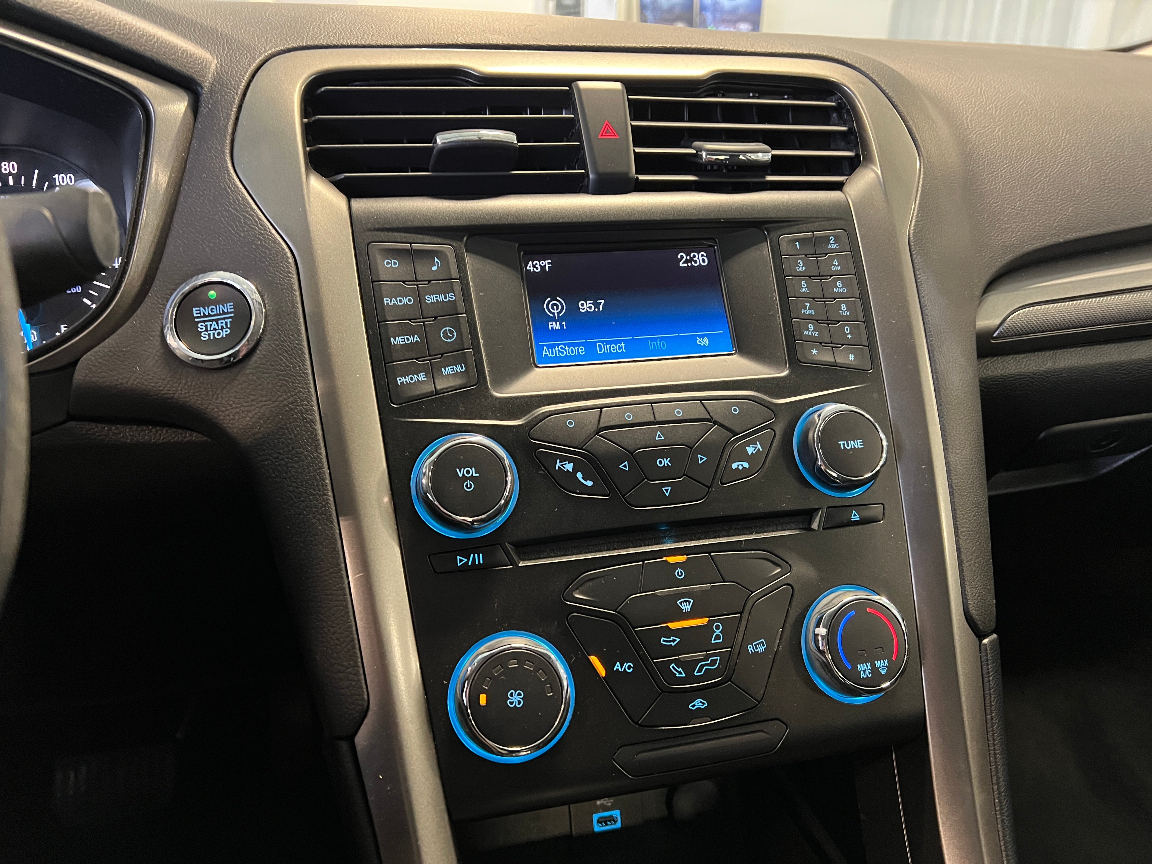 2018 Ford Fusion SE 4