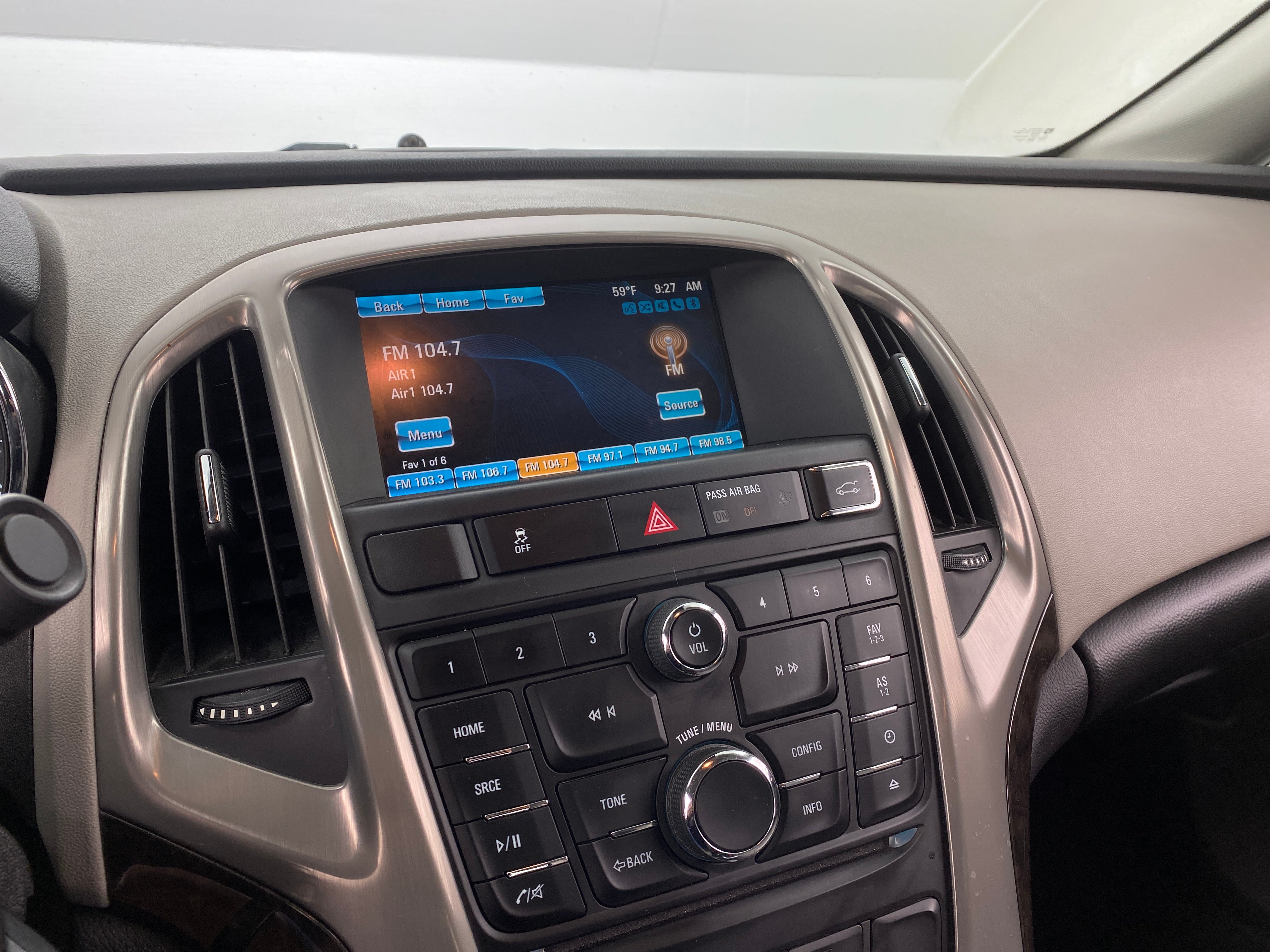 2016 Buick Verano Base 3