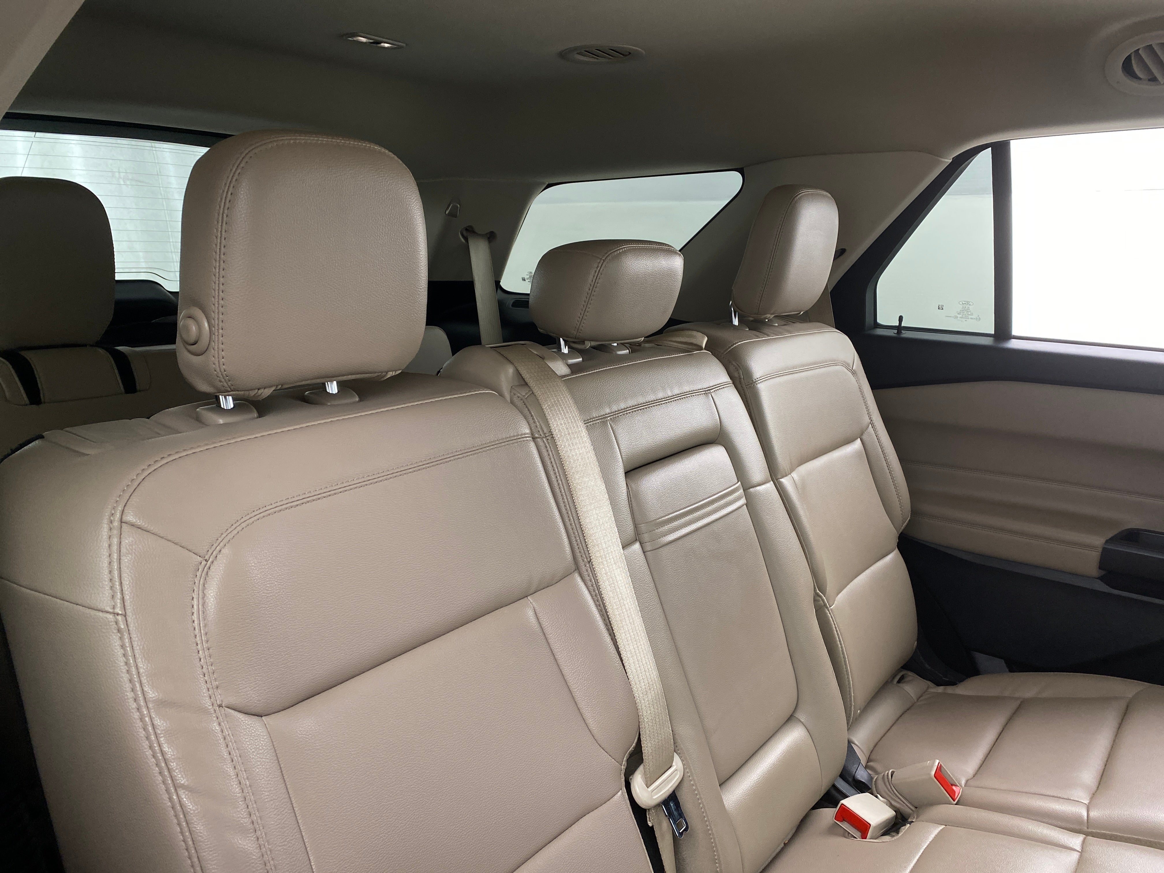 2020 Ford Explorer XLT 6