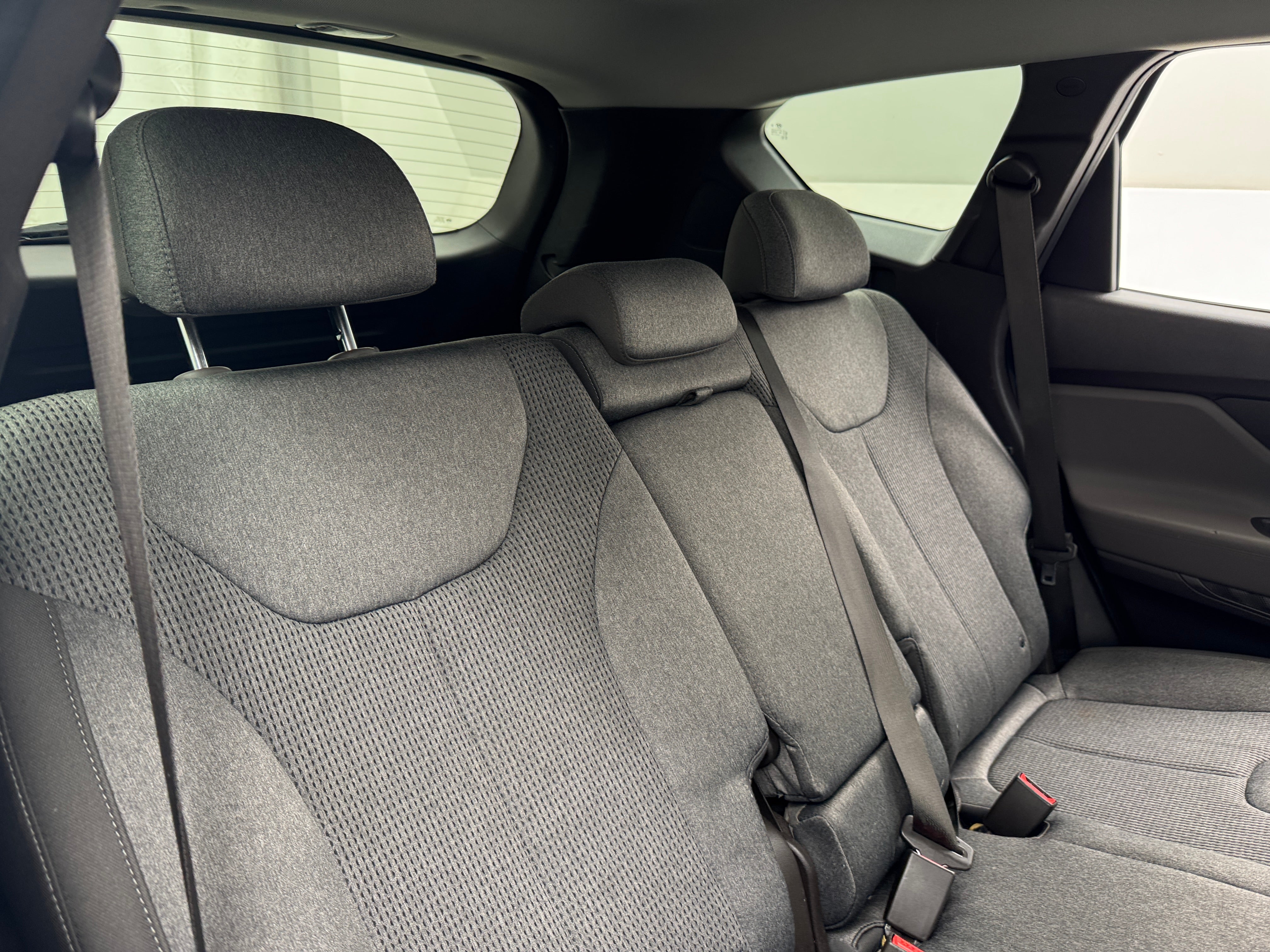 2019 Hyundai Santa Fe SE 6