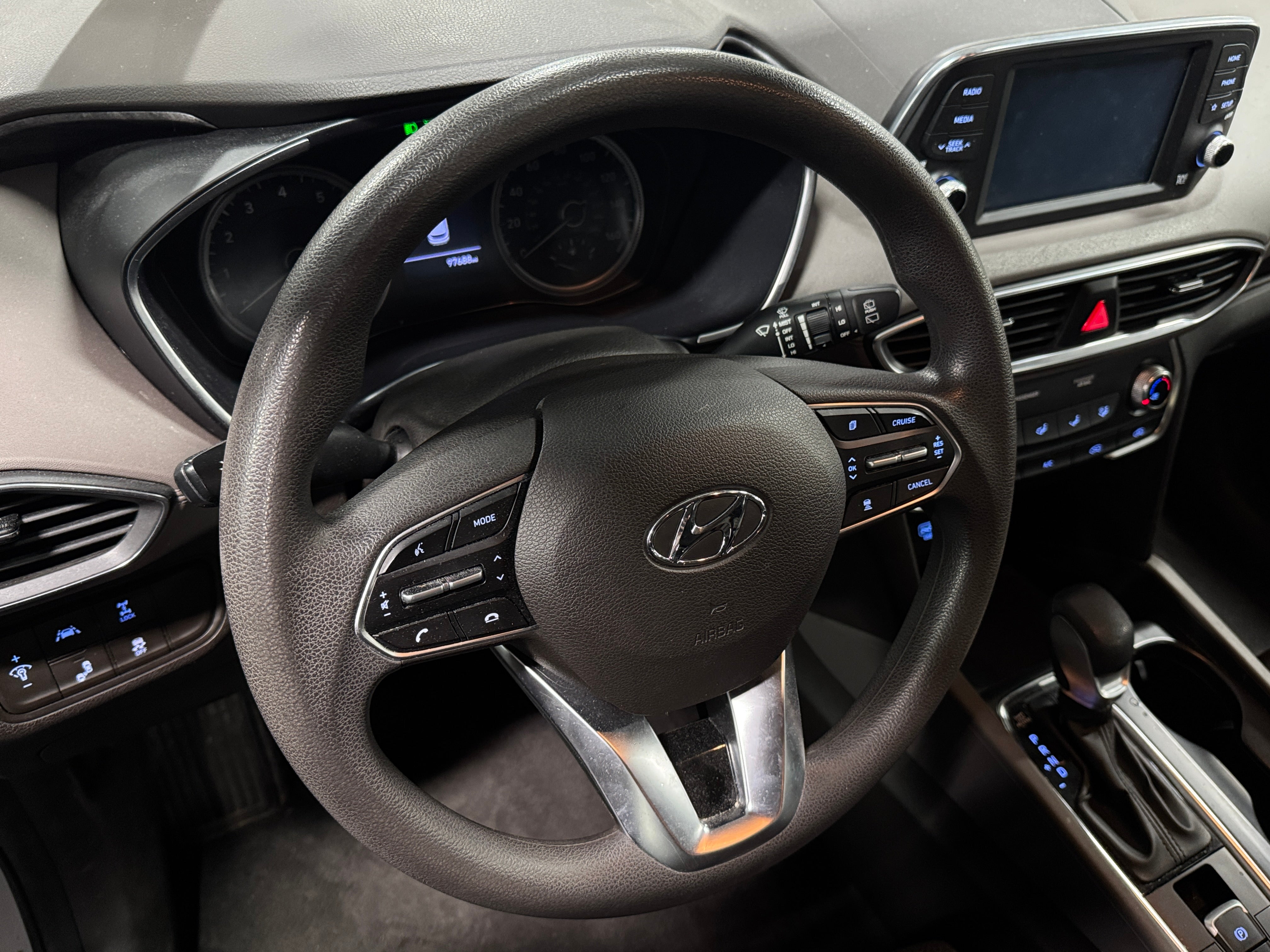 2019 Hyundai Santa Fe SE 5