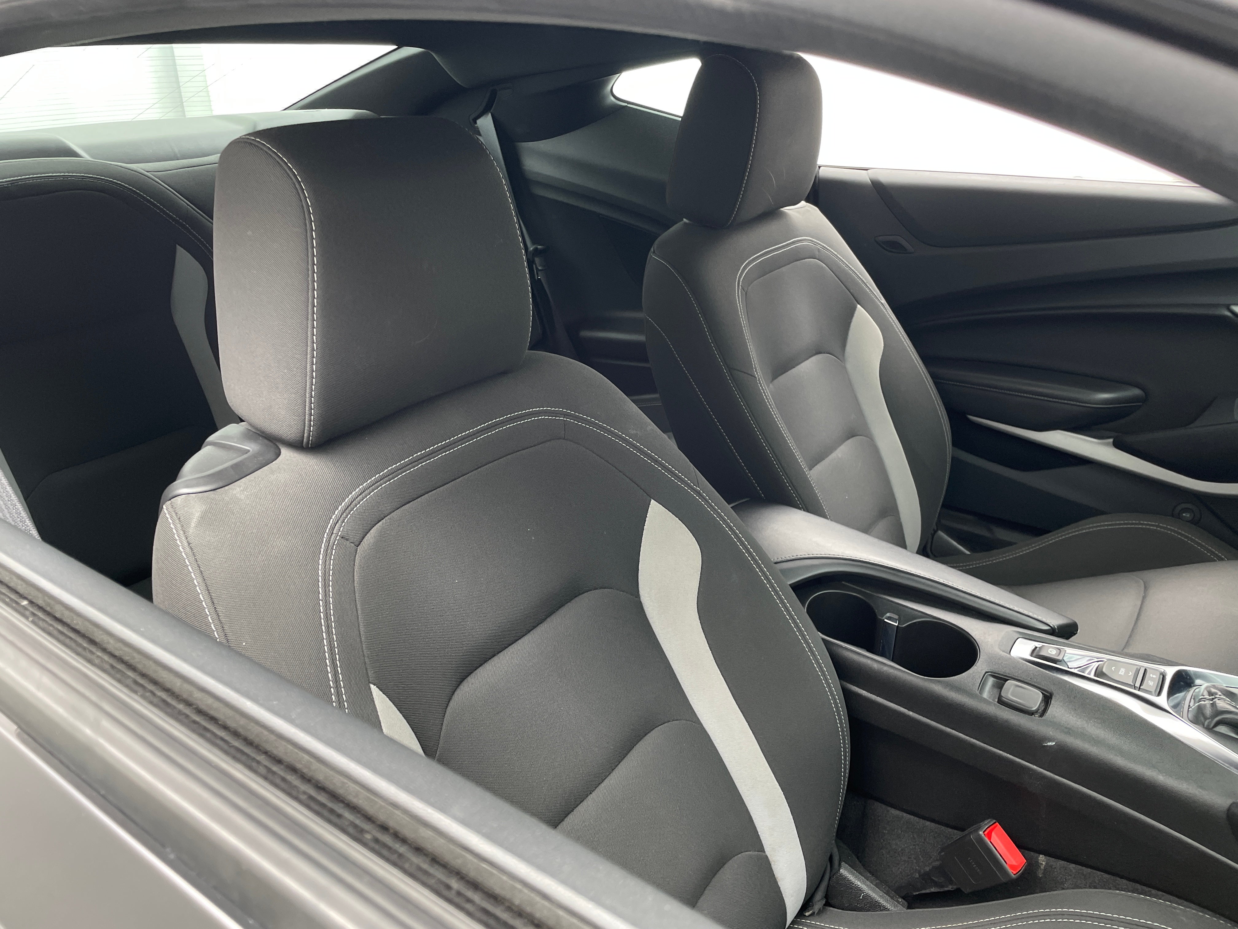 2023 Chevrolet Camaro LT 2