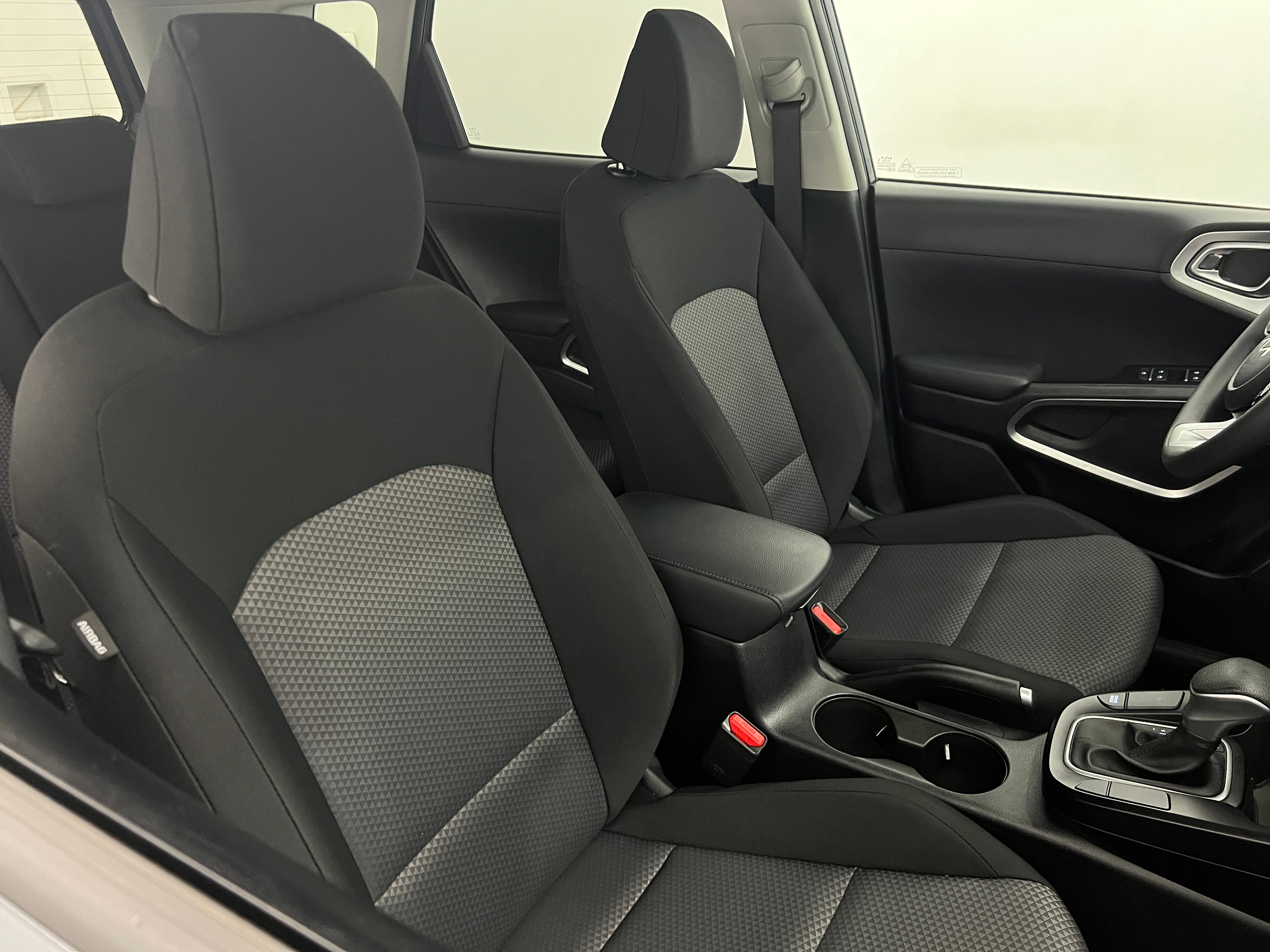 2024 Kia Soul LX 2