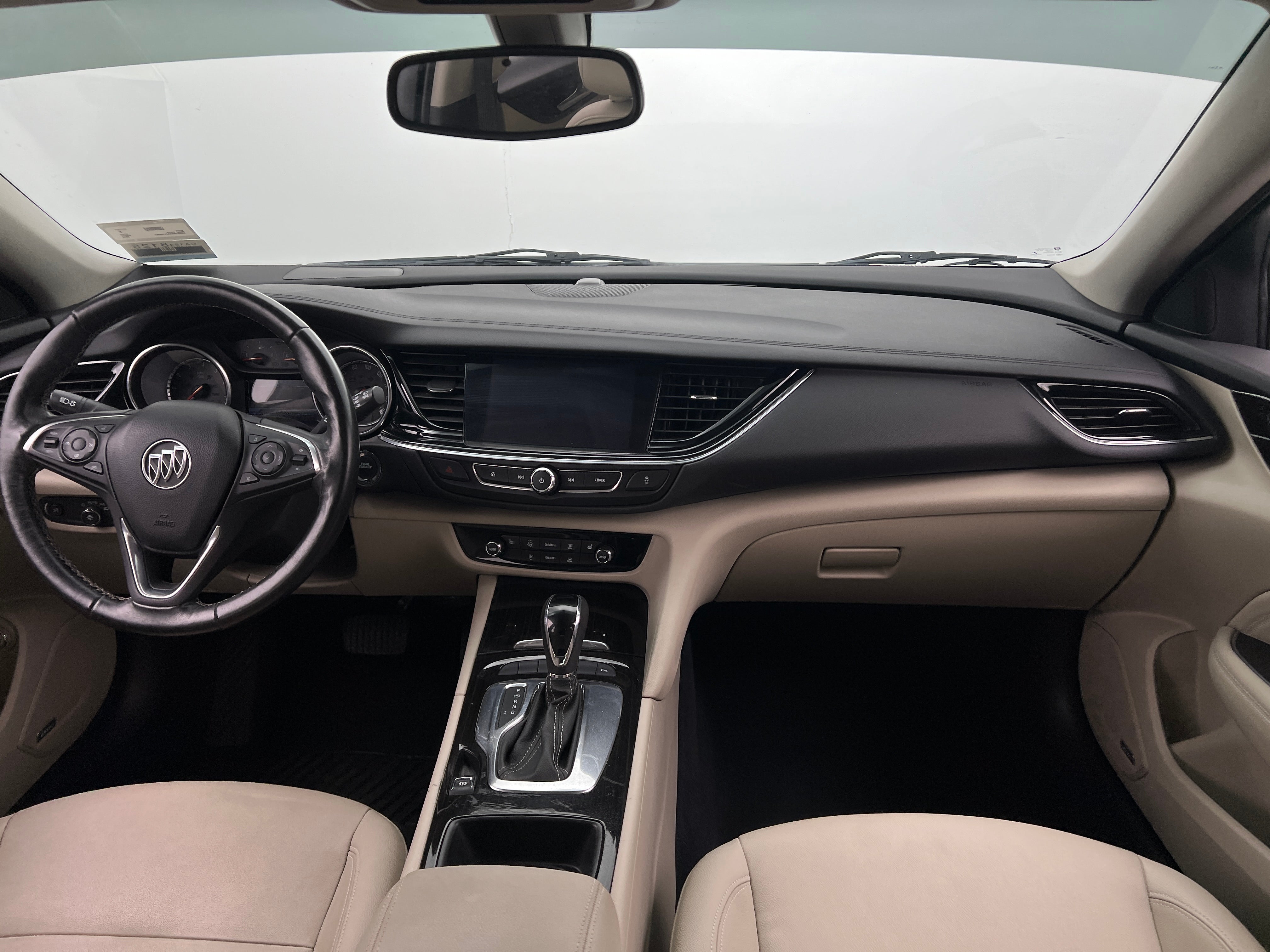 2018 Buick Regal Essence 2