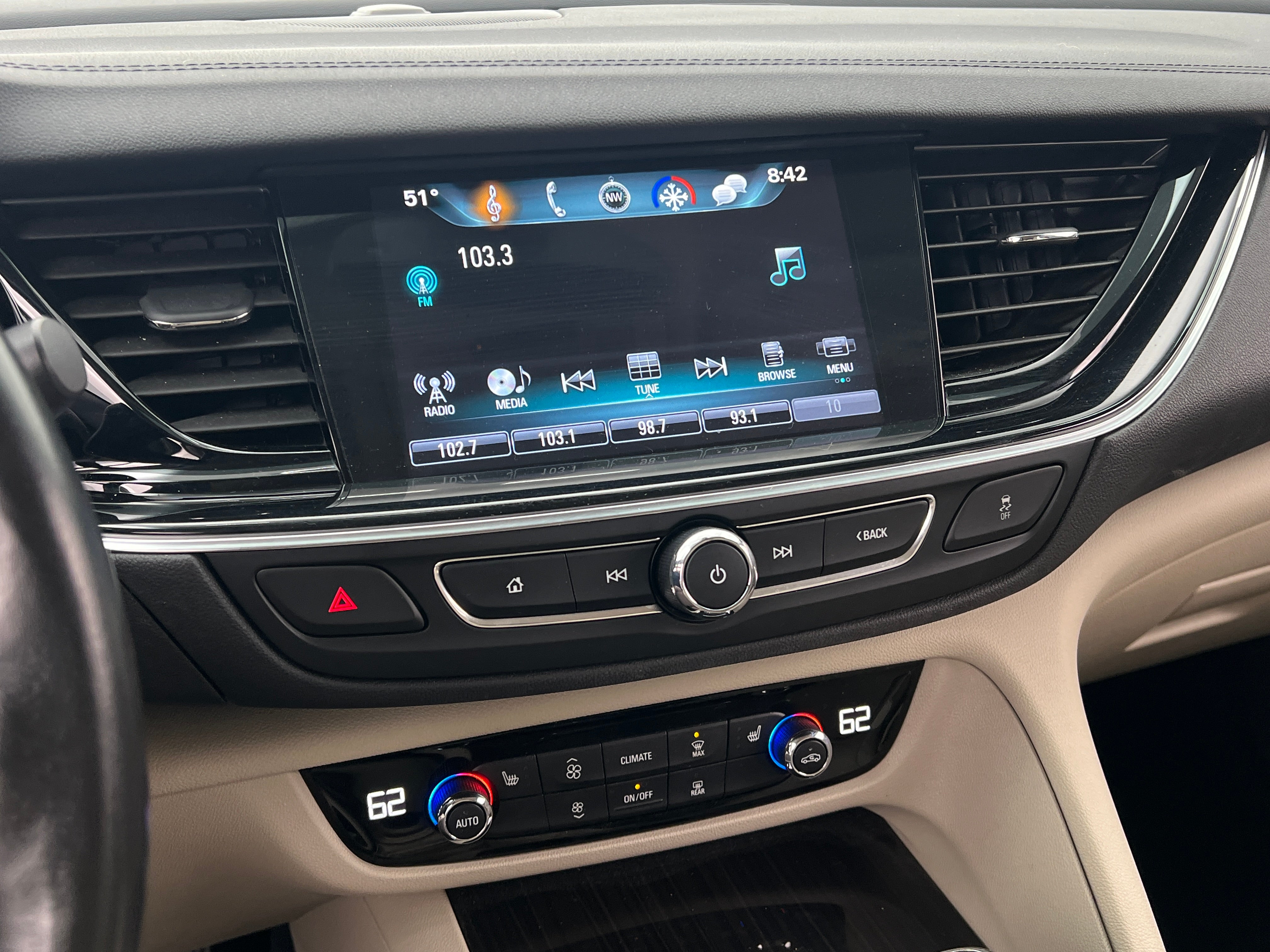 2018 Buick Regal Essence 3