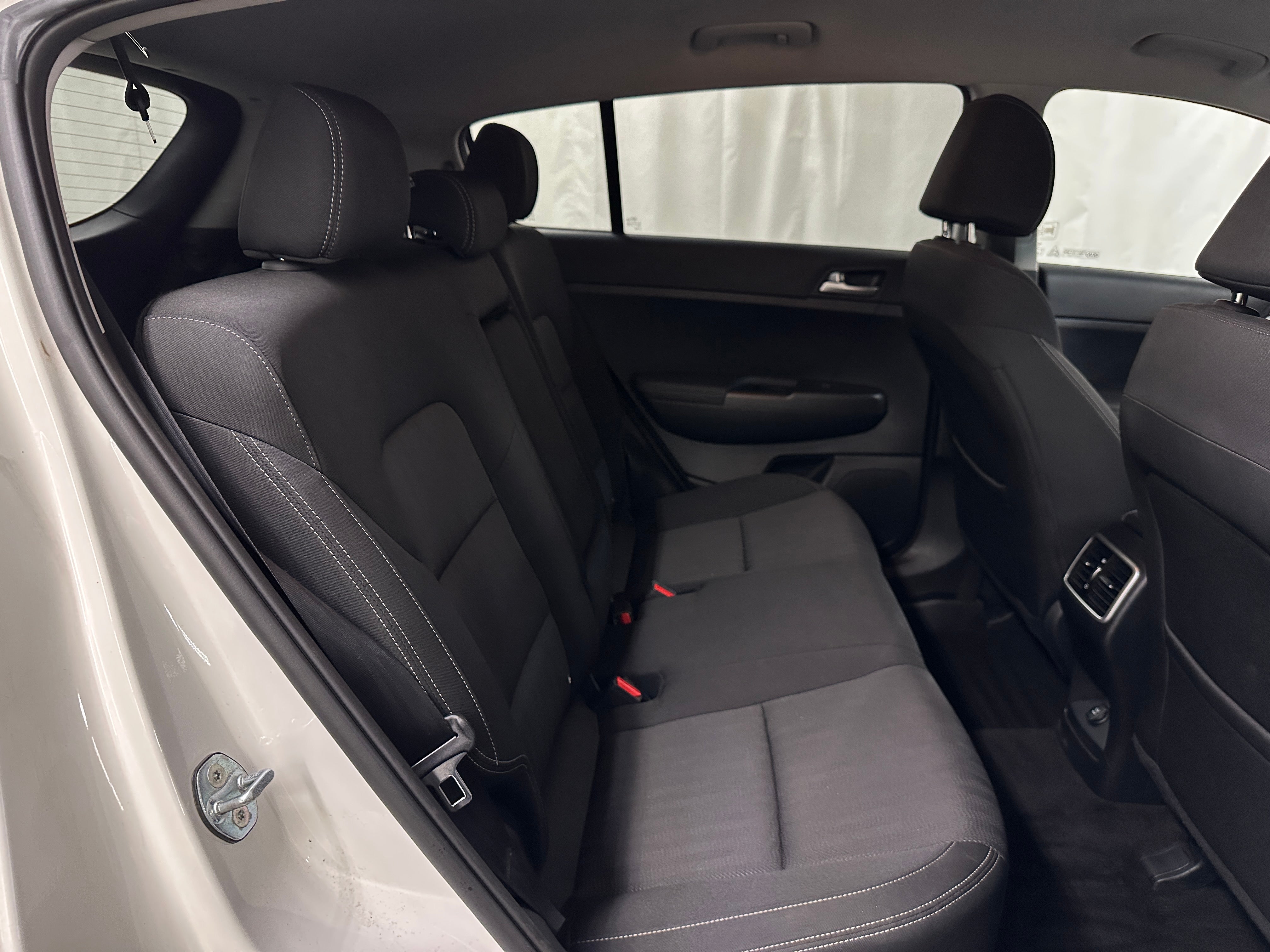 2022 Kia Sportage LX 6